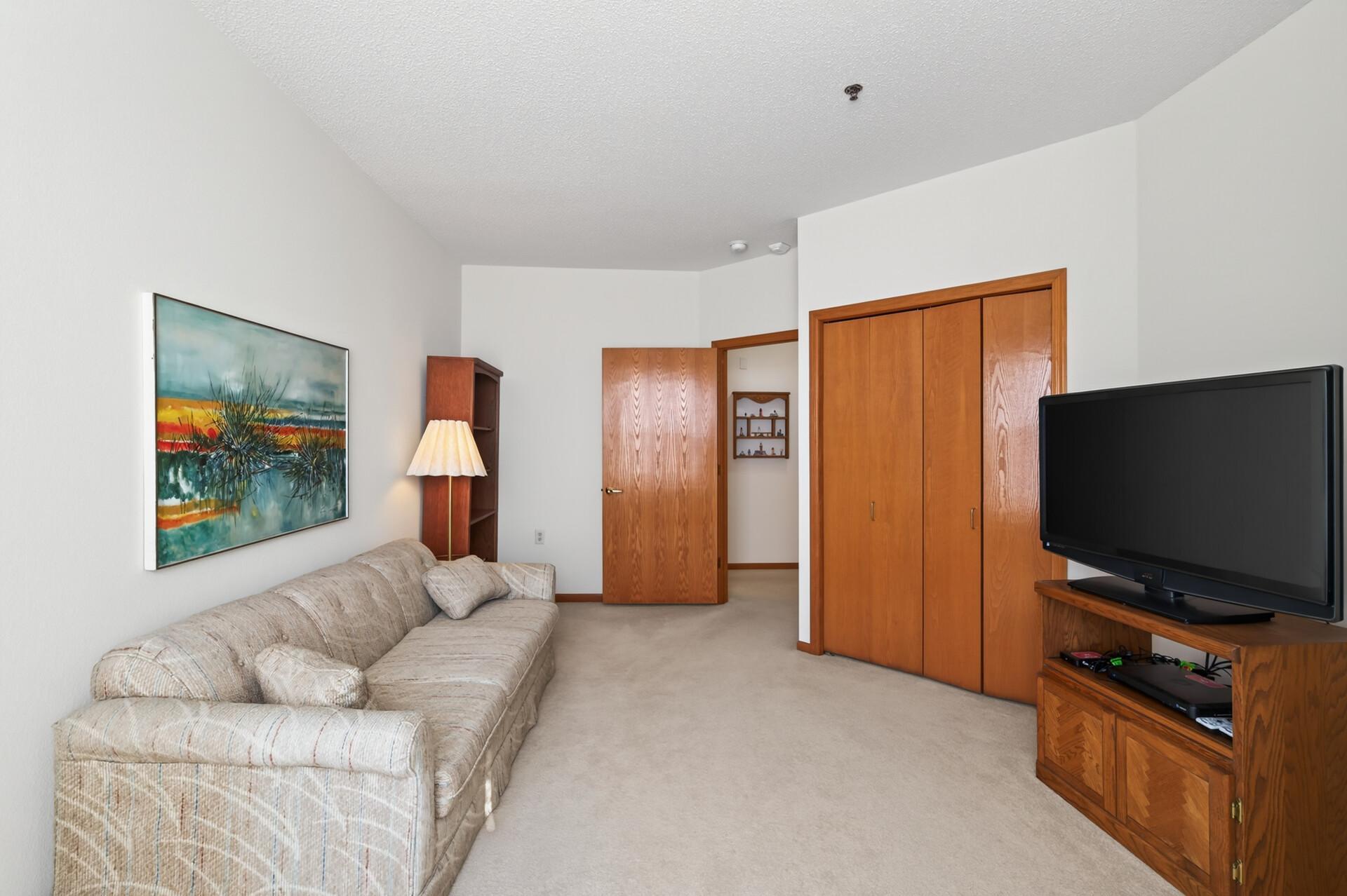View of Residential at 15001 Burnhaven Drive #216, Burnsville MN 55306, Burnsville (25 of 39) - Mike Wilen | Minnesota Team Real Estate