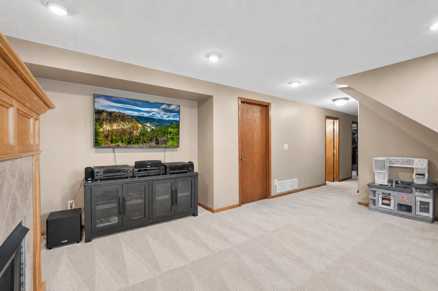 View of Residential at 9115 Janero Avenue, Cottage Grove MN 55016, Cottage Grove (13 of 22) - Mike Wilen | Minnesota Team Real Estate