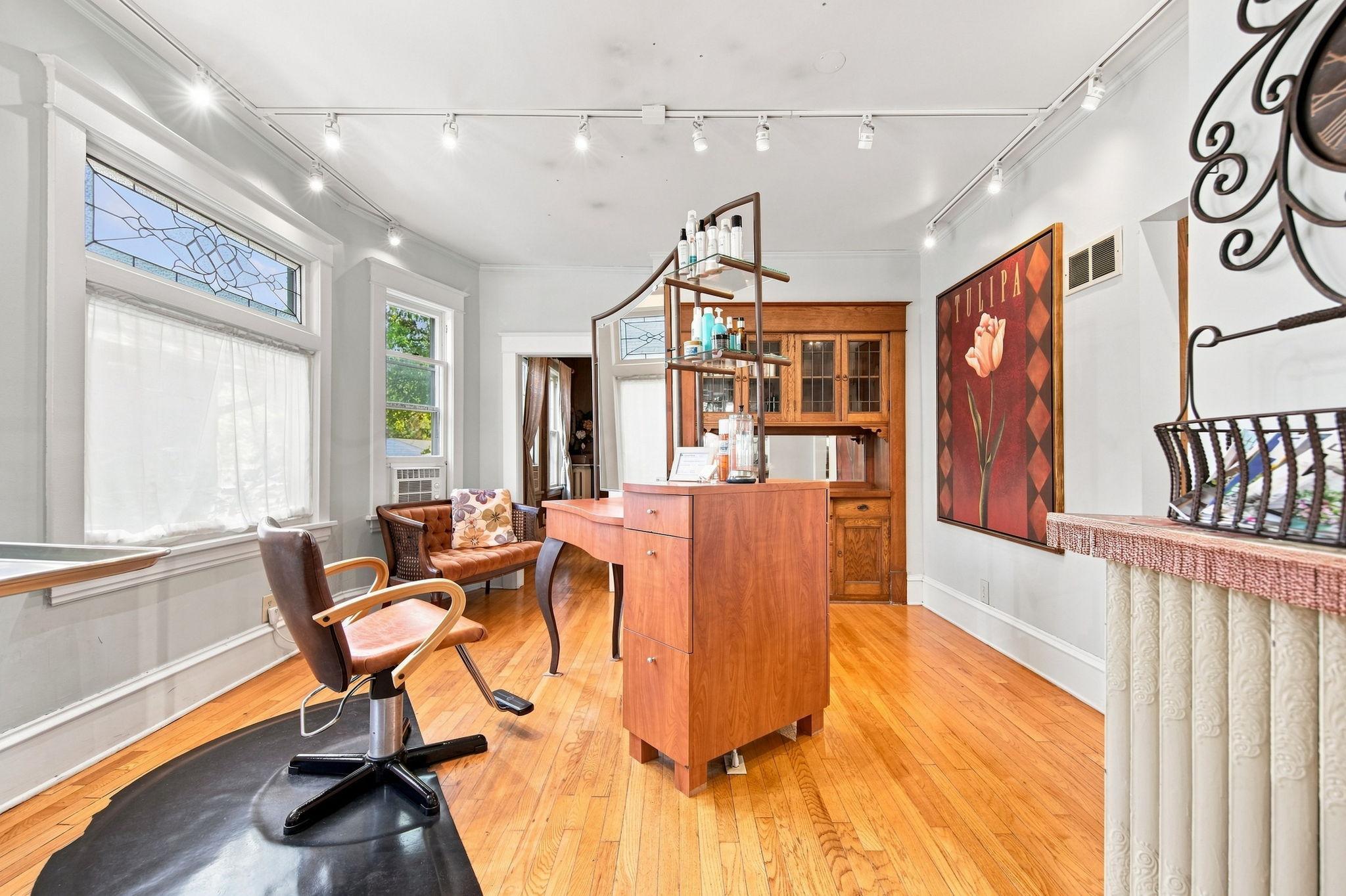 View of Commercial Sale at 1208 Grand Avenue, Saint Paul MN 55105, Saint Paul (14 of 74) - Mike Wilen | Minnesota Team Real Estate