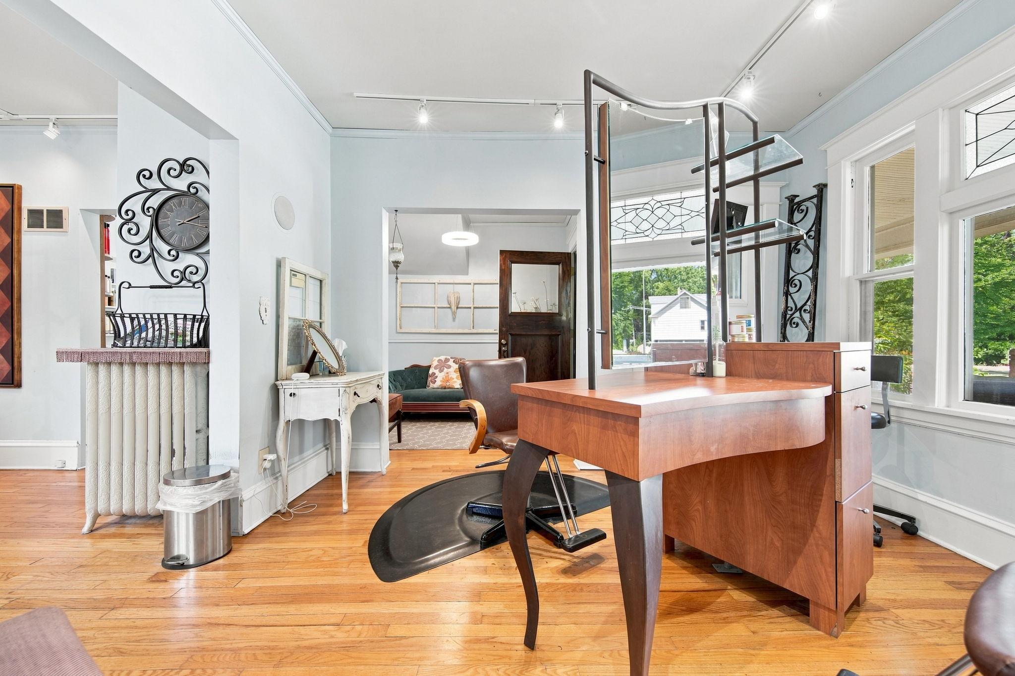 View of Commercial Sale at 1208 Grand Avenue, Saint Paul MN 55105, Saint Paul (12 of 74) - Mike Wilen | Minnesota Team Real Estate
