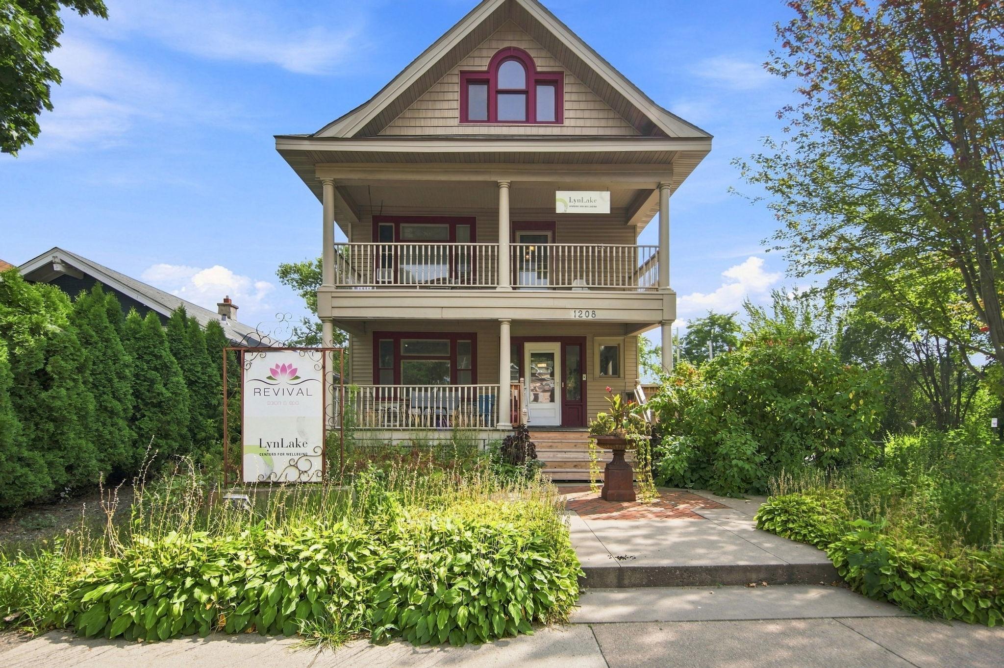 View of Commercial Sale at 1208 Grand Avenue, Saint Paul - Mike Wilen | Minnesota Team Real Estate