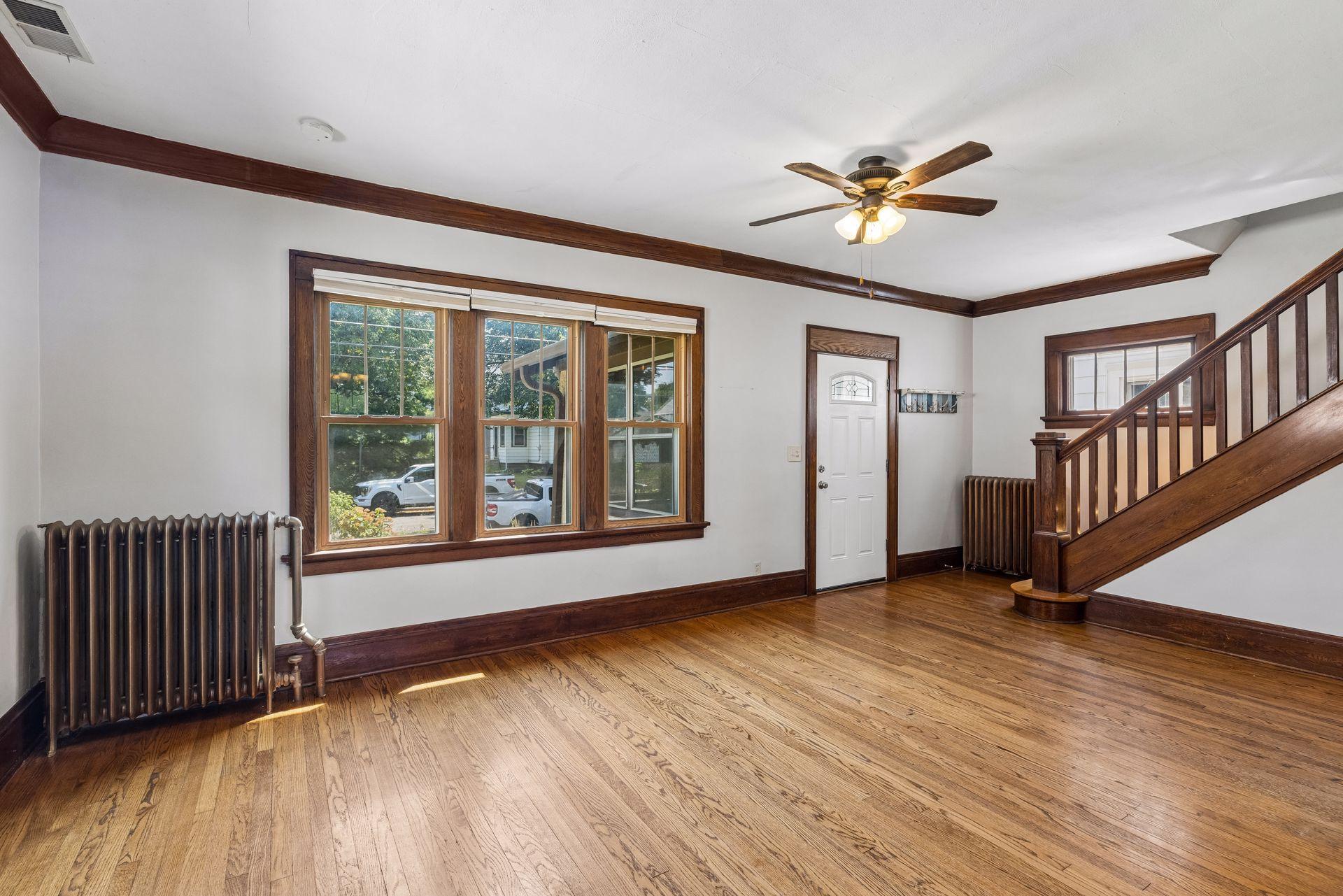 View of Residential at 611 Pascal Street, Saint Paul MN 55104, Saint Paul (7 of 28) - Mike Wilen | Minnesota Team Real Estate
