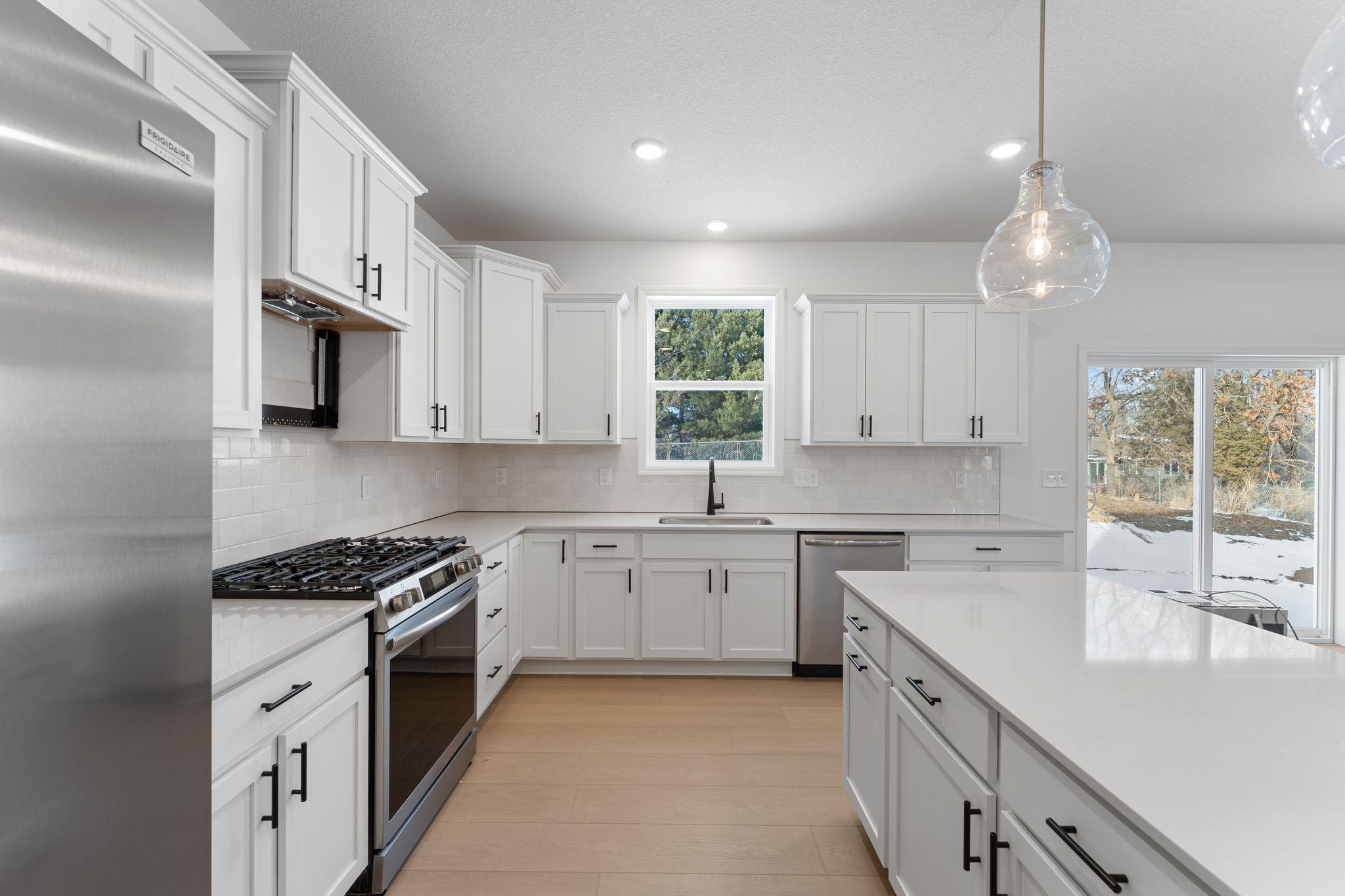 View of Residential at 7975 41st Street, Oakdale MN 55128, Oakdale (4 of 23) - Mike Wilen | Minnesota Team Real Estate