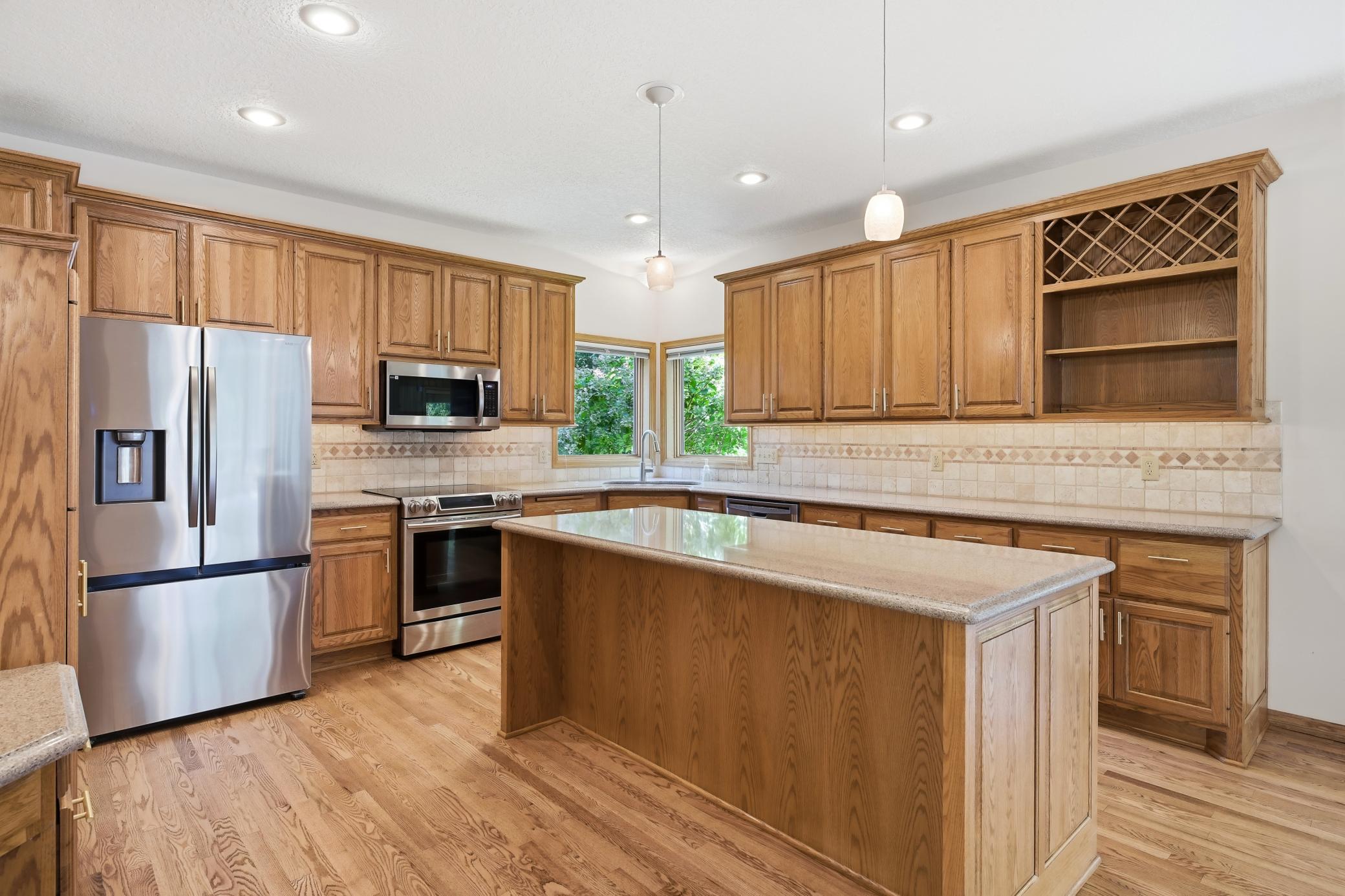 View of Residential at 14817 Summit Oaks Drive, Burnsville MN 55337, Burnsville (9 of 36) - Mike Wilen | Minnesota Team Real Estate
