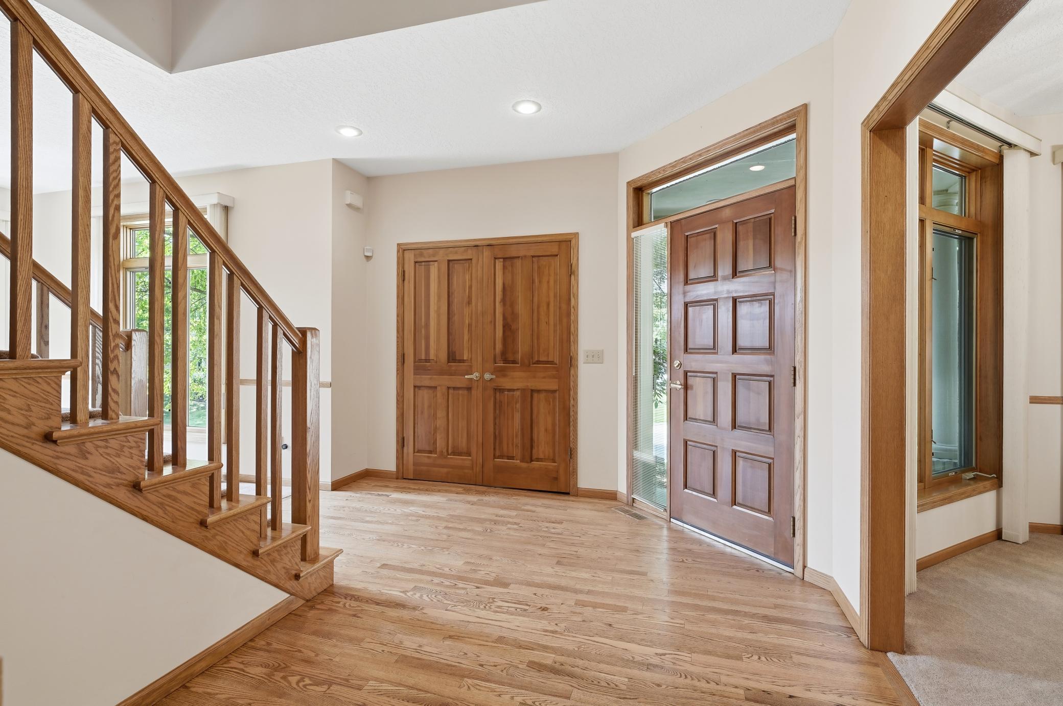 View of Residential at 14817 Summit Oaks Drive, Burnsville MN 55337, Burnsville (8 of 36) - Mike Wilen | Minnesota Team Real Estate
