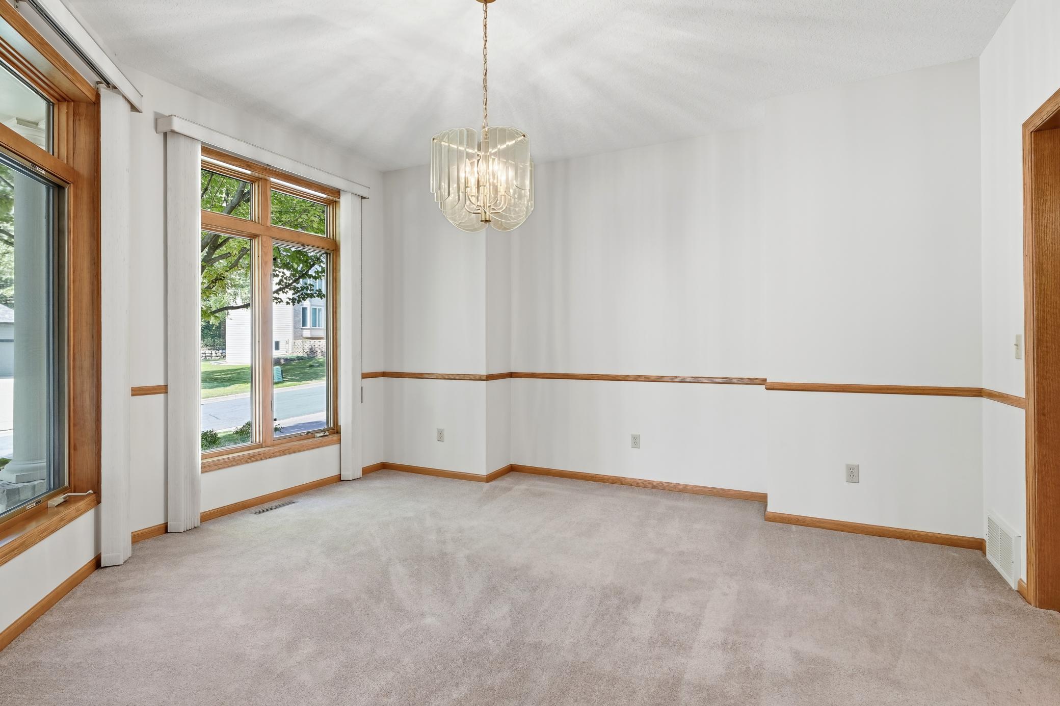 View of Residential at 14817 Summit Oaks Drive, Burnsville MN 55337, Burnsville (16 of 36) - Mike Wilen | Minnesota Team Real Estate