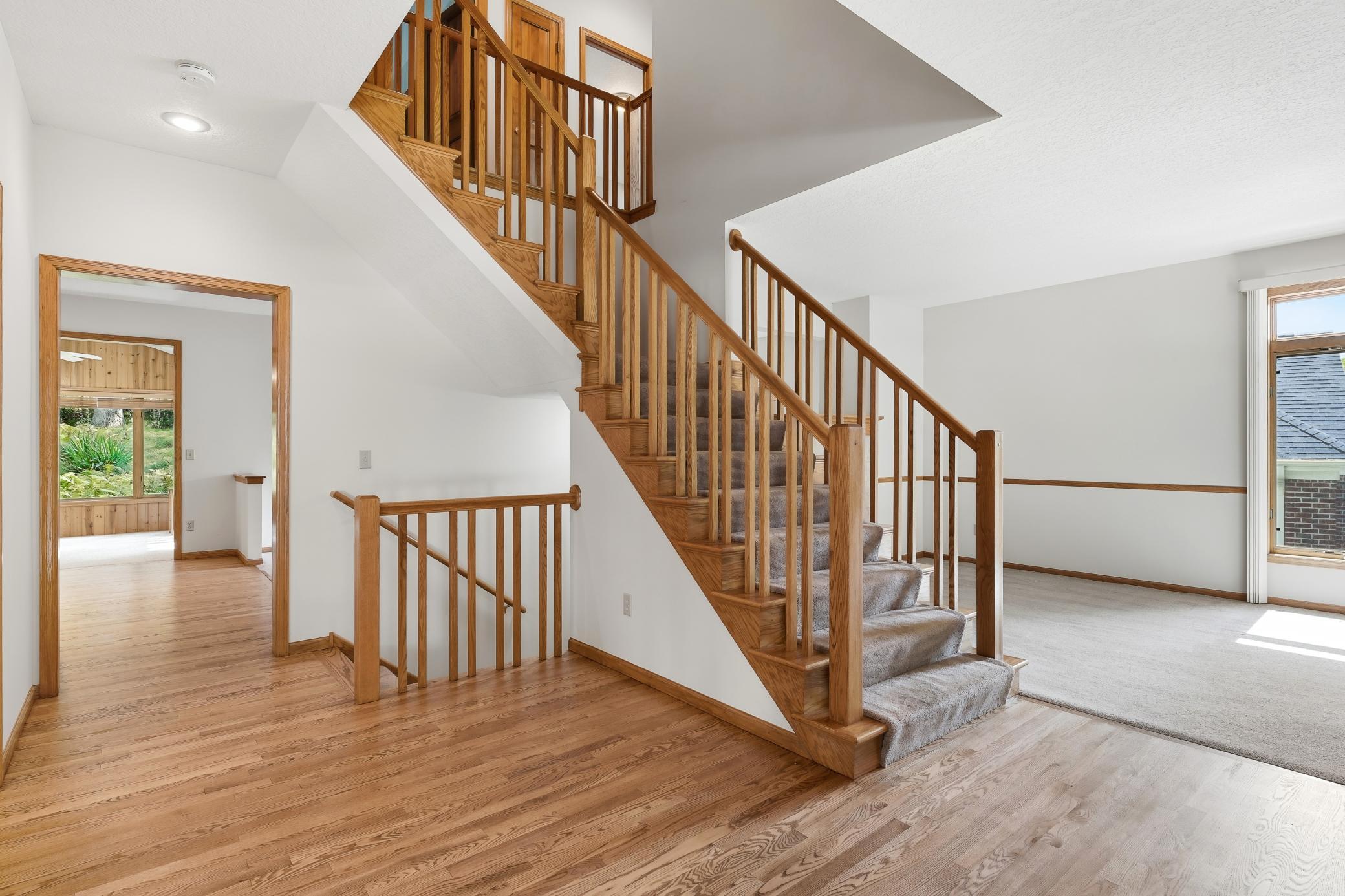 View of Residential at 14817 Summit Oaks Drive, Burnsville MN 55337, Burnsville (7 of 36) - Mike Wilen | Minnesota Team Real Estate
