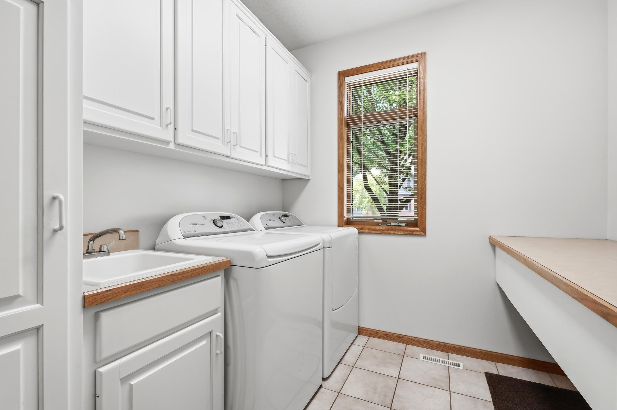 View of Residential at 14817 Summit Oaks Drive, Burnsville MN 55337, Burnsville (17 of 36) - Mike Wilen | Minnesota Team Real Estate