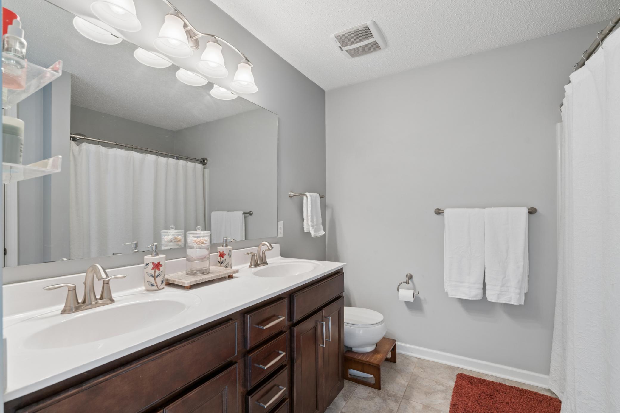 View of Residential at 8967 Village Loop, Chanhassen MN 55317, Chanhassen (16 of 31) - Mike Wilen | Minnesota Team Real Estate