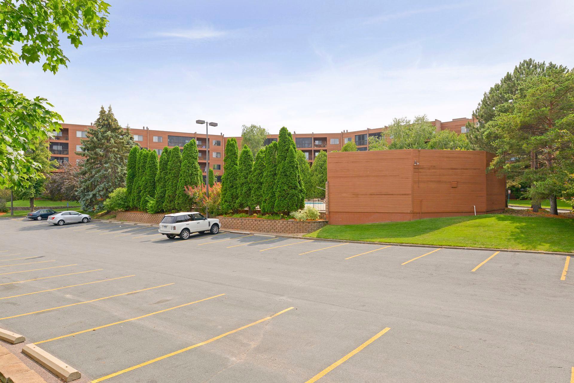 View of Residential at 3320 Louisiana Avenue #311, Saint Louis Park MN 55426, Saint Louis Park (46 of 54) - Mike Wilen | Minnesota Team Real Estate