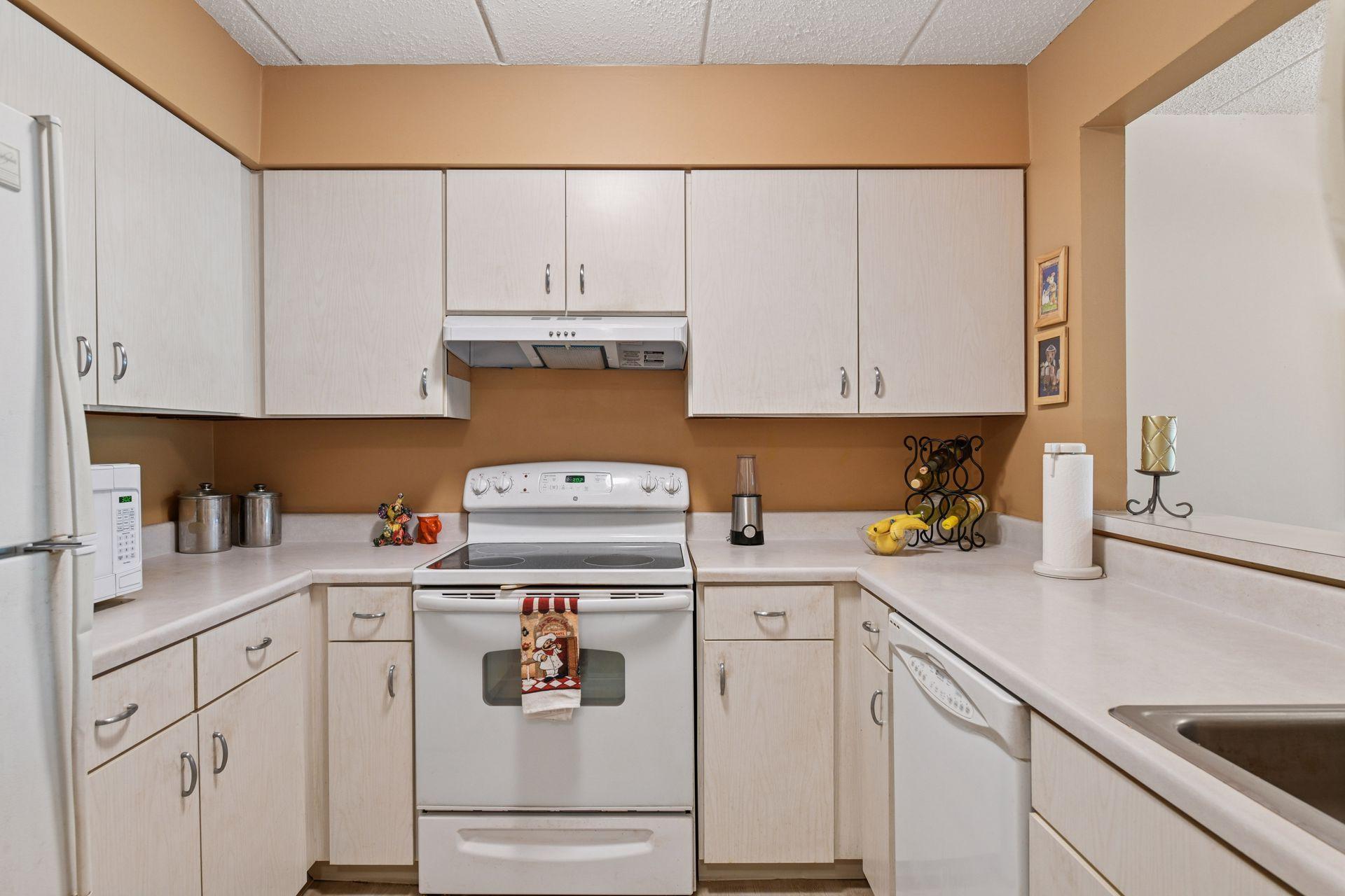 View of Residential at 3320 Louisiana Avenue #311, Saint Louis Park MN 55426, Saint Louis Park (9 of 54) - Mike Wilen | Minnesota Team Real Estate