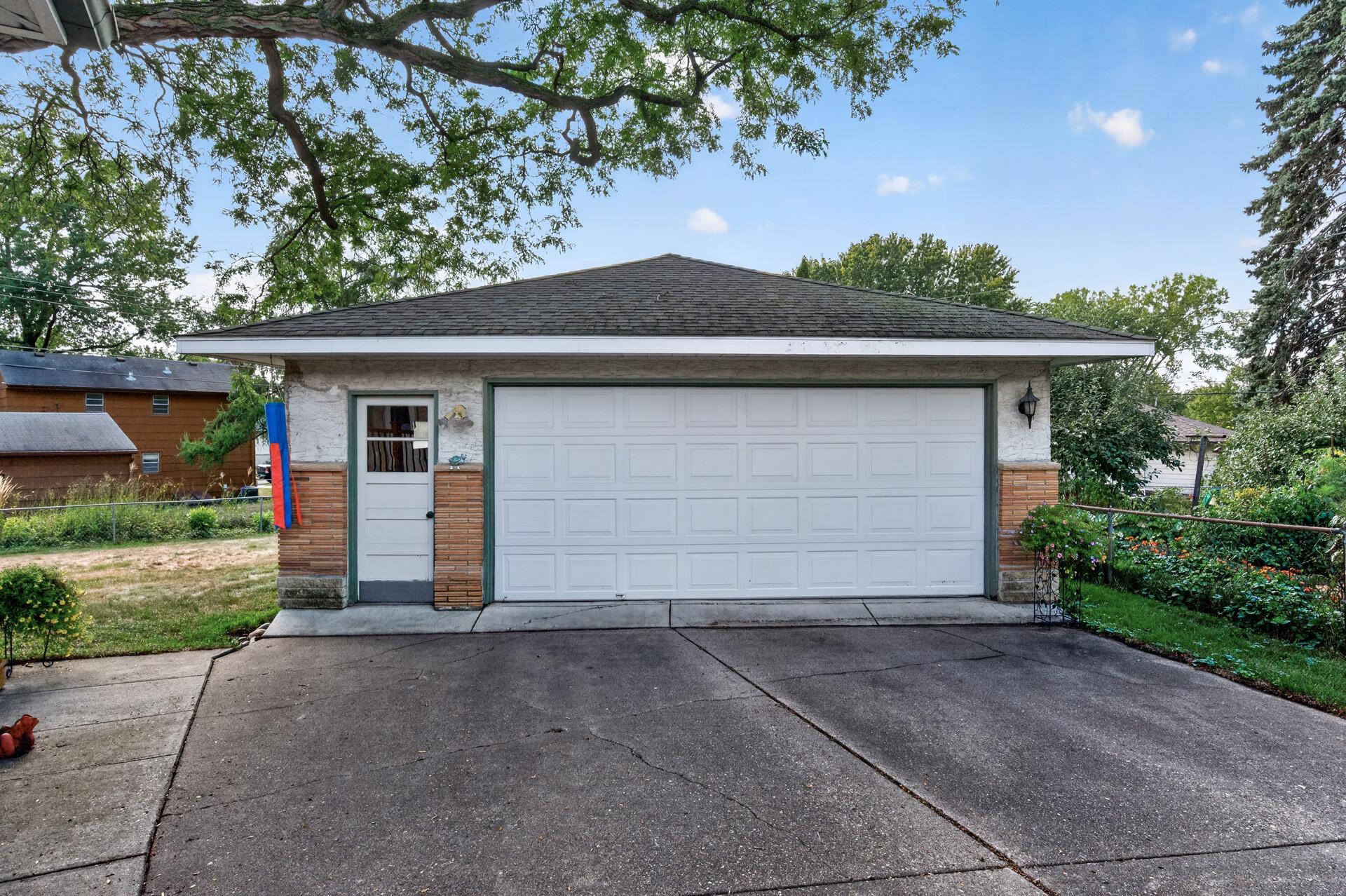 View of Residential at 2220 Cardinal Place, Saint Paul MN 55119, Saint Paul (40 of 57) - Mike Wilen | Minnesota Team Real Estate