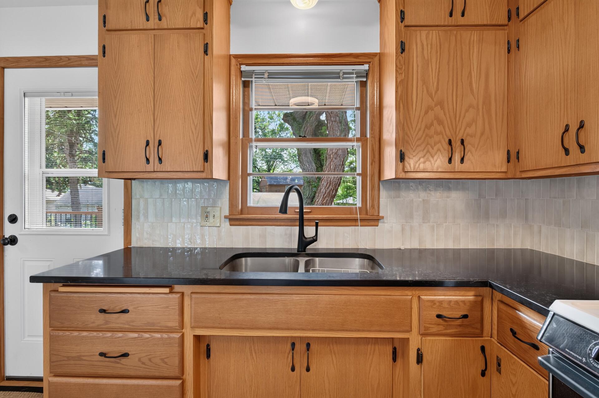 View of Residential at 2220 Cardinal Place, Saint Paul MN 55119, Saint Paul (13 of 57) - Mike Wilen | Minnesota Team Real Estate