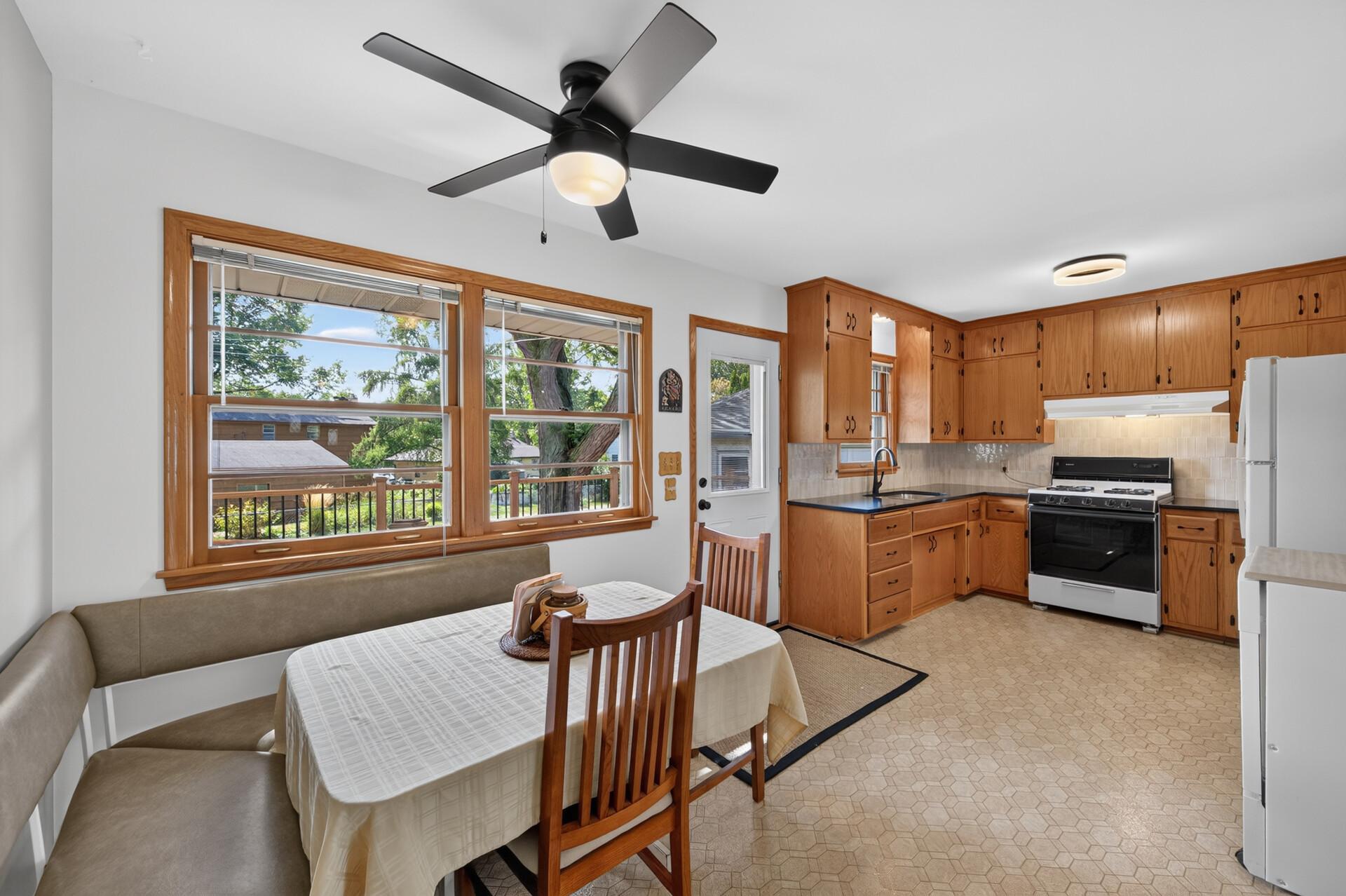 View of Residential at 2220 Cardinal Place, Saint Paul MN 55119, Saint Paul (11 of 57) - Mike Wilen | Minnesota Team Real Estate