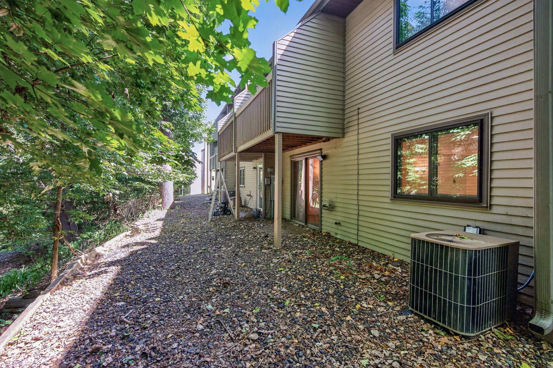View of Residential at 5526 Meister Road, Fridley MN 55432, Fridley (25 of 28) - Mike Wilen | Minnesota Team Real Estate