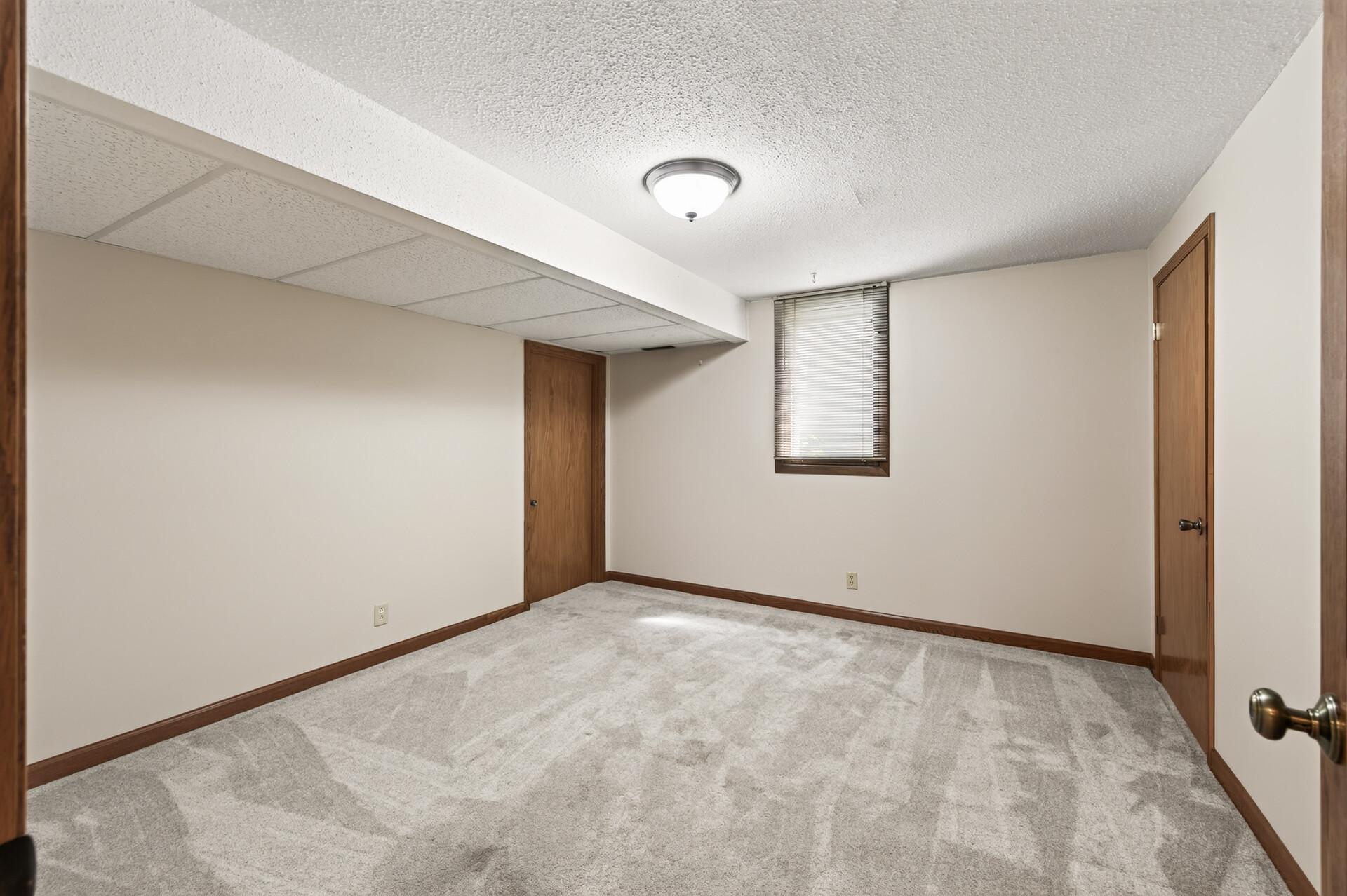View of Residential at 5526 Meister Road, Fridley MN 55432, Fridley (21 of 28) - Mike Wilen | Minnesota Team Real Estate