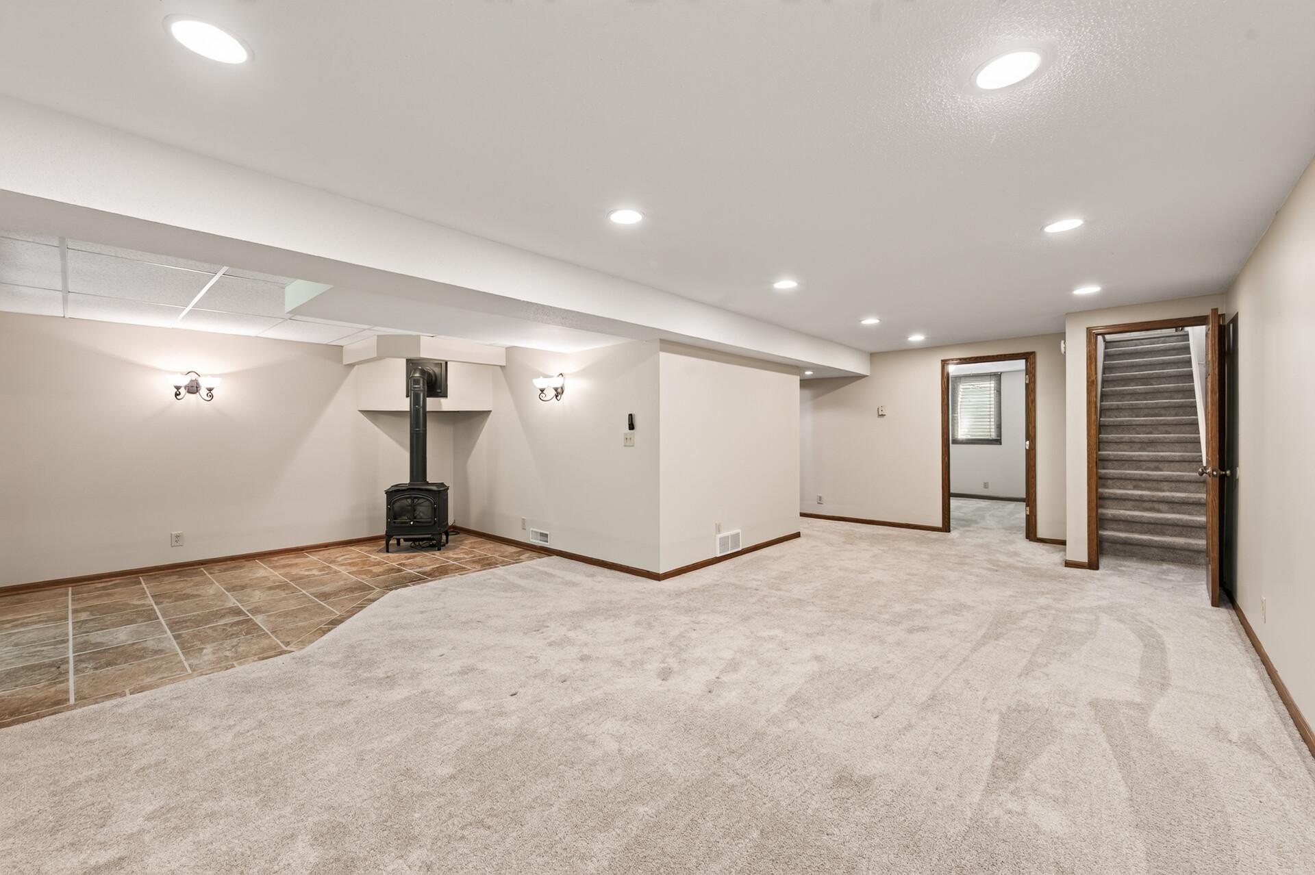 View of Residential at 5526 Meister Road, Fridley MN 55432, Fridley (18 of 28) - Mike Wilen | Minnesota Team Real Estate