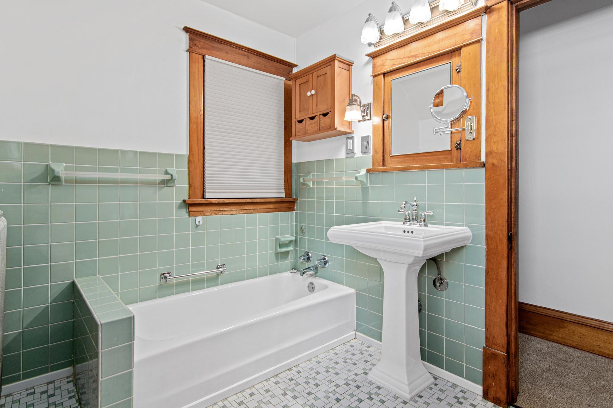 View of Residential at 818 Delaware Avenue, Saint Paul MN 55107, Saint Paul (16 of 33) - Mike Wilen | Minnesota Team Real Estate