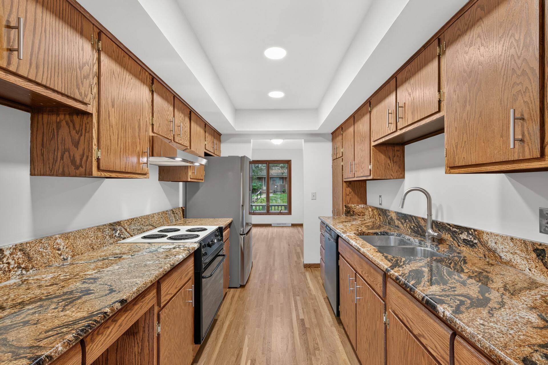 View of Residential at 109 Windsor Lane, New Brighton MN 55112, New Brighton (8 of 42) - Mike Wilen | Minnesota Team Real Estate