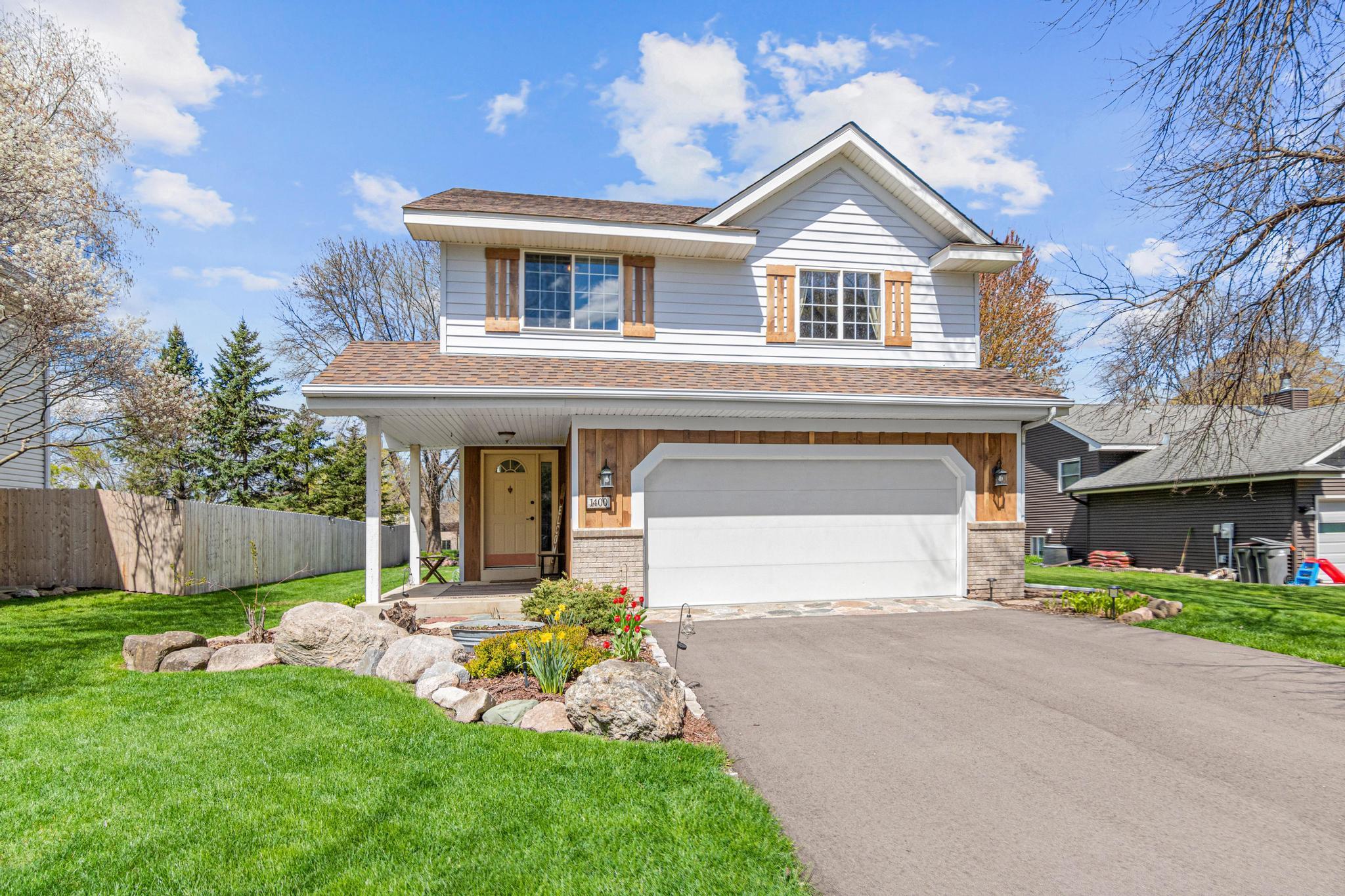 View of Single Family at 1400 Field Creek Circle, Victoria - Mike Wilen | Minnesota Team Real Estate