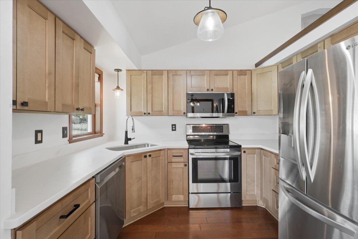 View of Residential at 7474 Jeffery Lane, Cottage Grove MN 55016, Cottage Grove (7 of 28) - Mike Wilen | Minnesota Team Real Estate