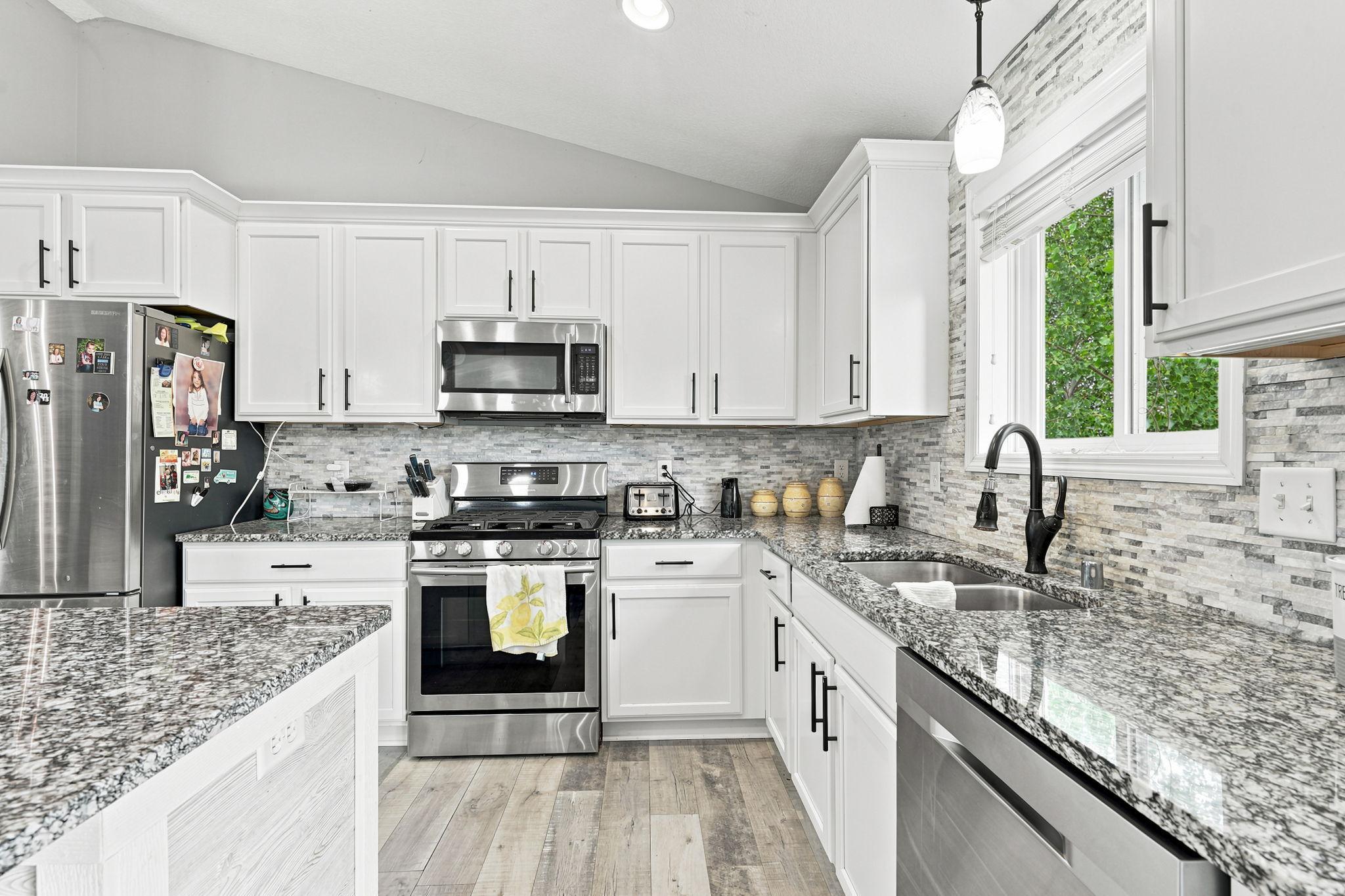 View of Residential at 412 66th Street, Waverly MN 55390, Waverly (9 of 52) - Mike Wilen | Minnesota Team Real Estate