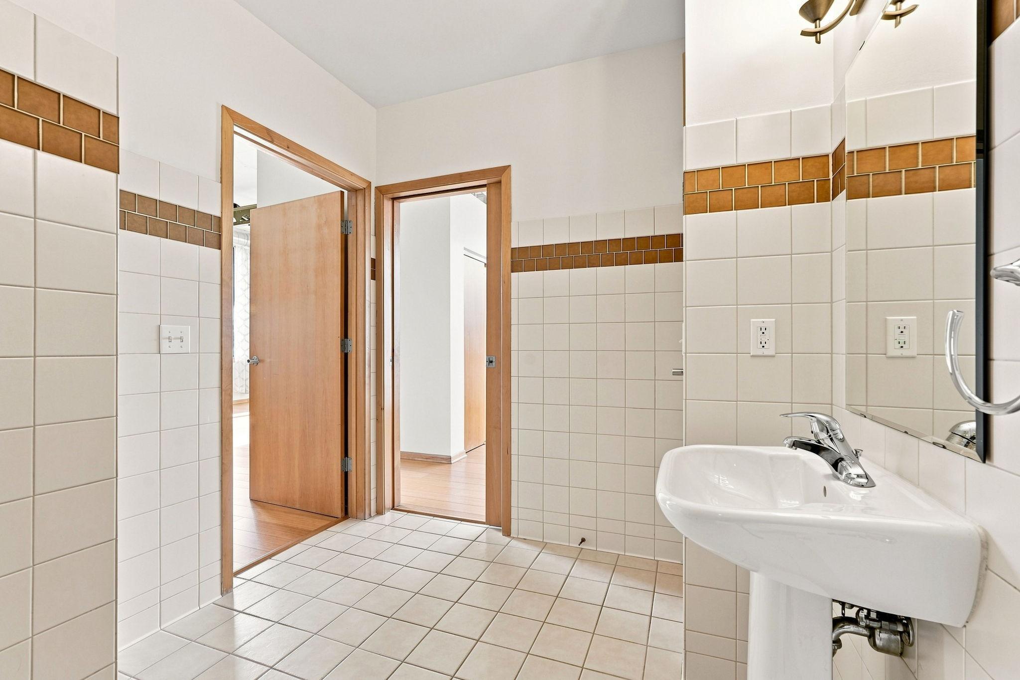 View of Residential at 1701 Madison Street #310, Minneapolis MN 55413, Minneapolis (22 of 39) - Mike Wilen | Minnesota Team Real Estate