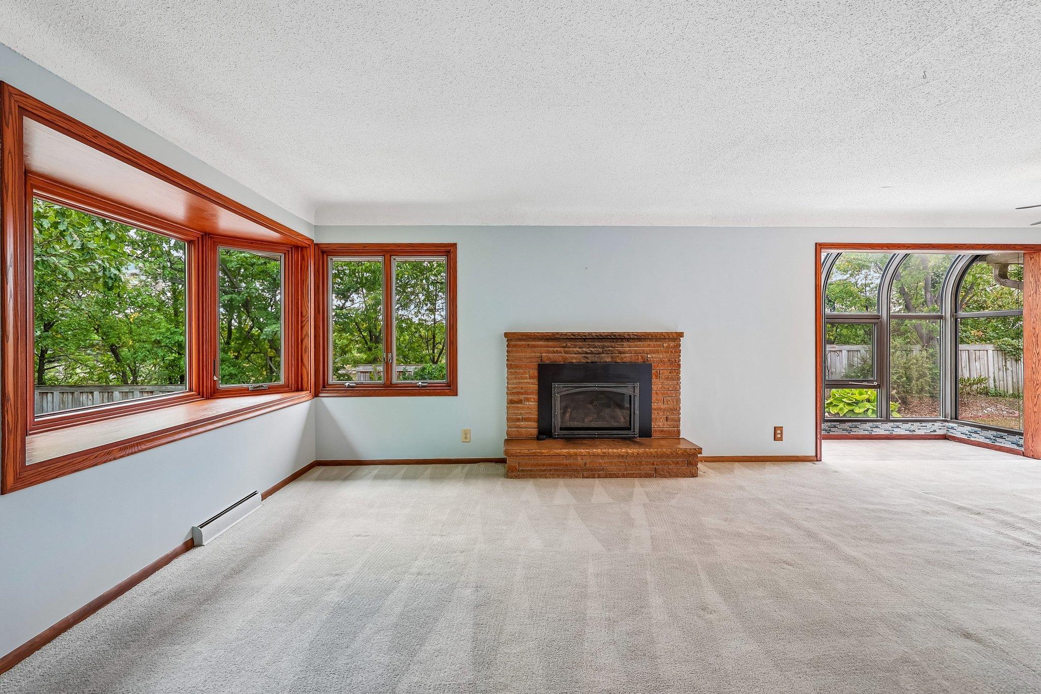 View of Residential at 612 Russell Avenue, Minneapolis MN 55405, Minneapolis (9 of 49) - Mike Wilen | Minnesota Team Real Estate