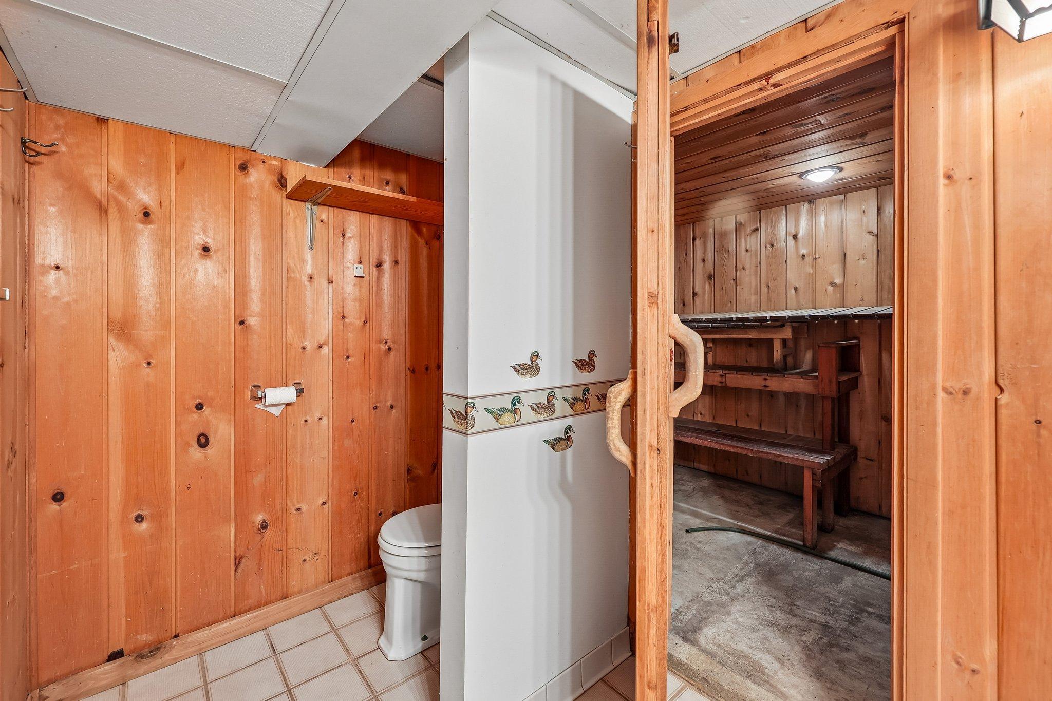 View of Residential at 612 Russell Avenue, Minneapolis MN 55405, Minneapolis (33 of 49) - Mike Wilen | Minnesota Team Real Estate