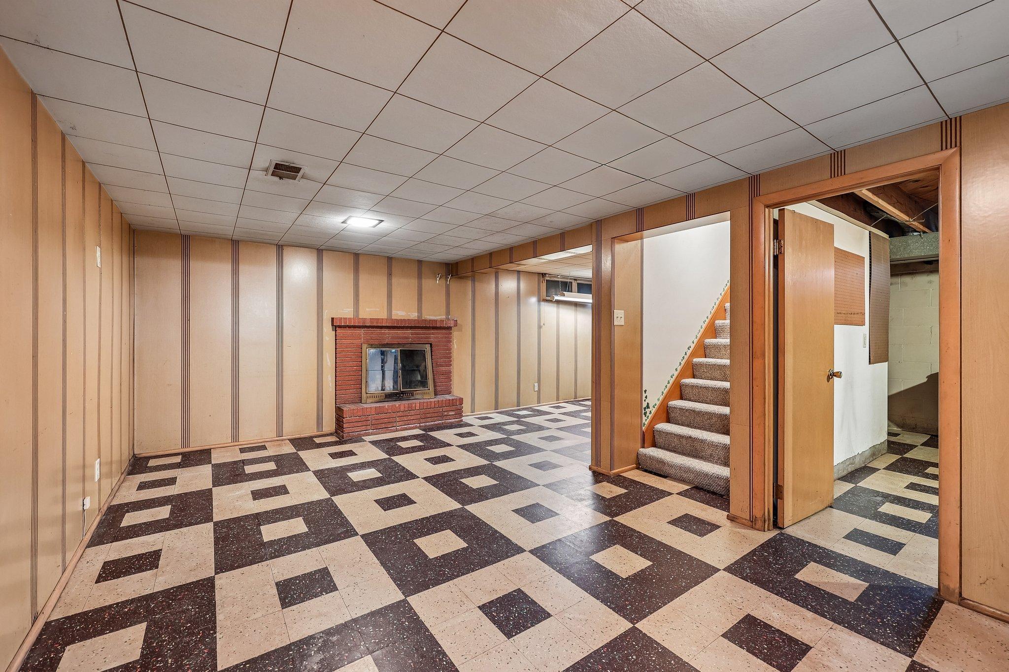 View of Residential at 612 Russell Avenue, Minneapolis MN 55405, Minneapolis (26 of 49) - Mike Wilen | Minnesota Team Real Estate