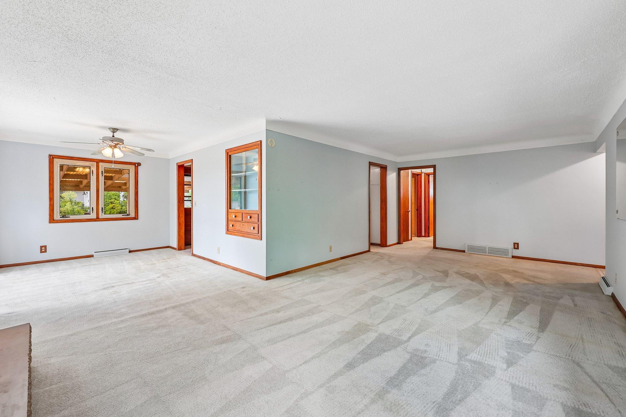 View of Residential at 612 Russell Avenue, Minneapolis MN 55405, Minneapolis (10 of 49) - Mike Wilen | Minnesota Team Real Estate