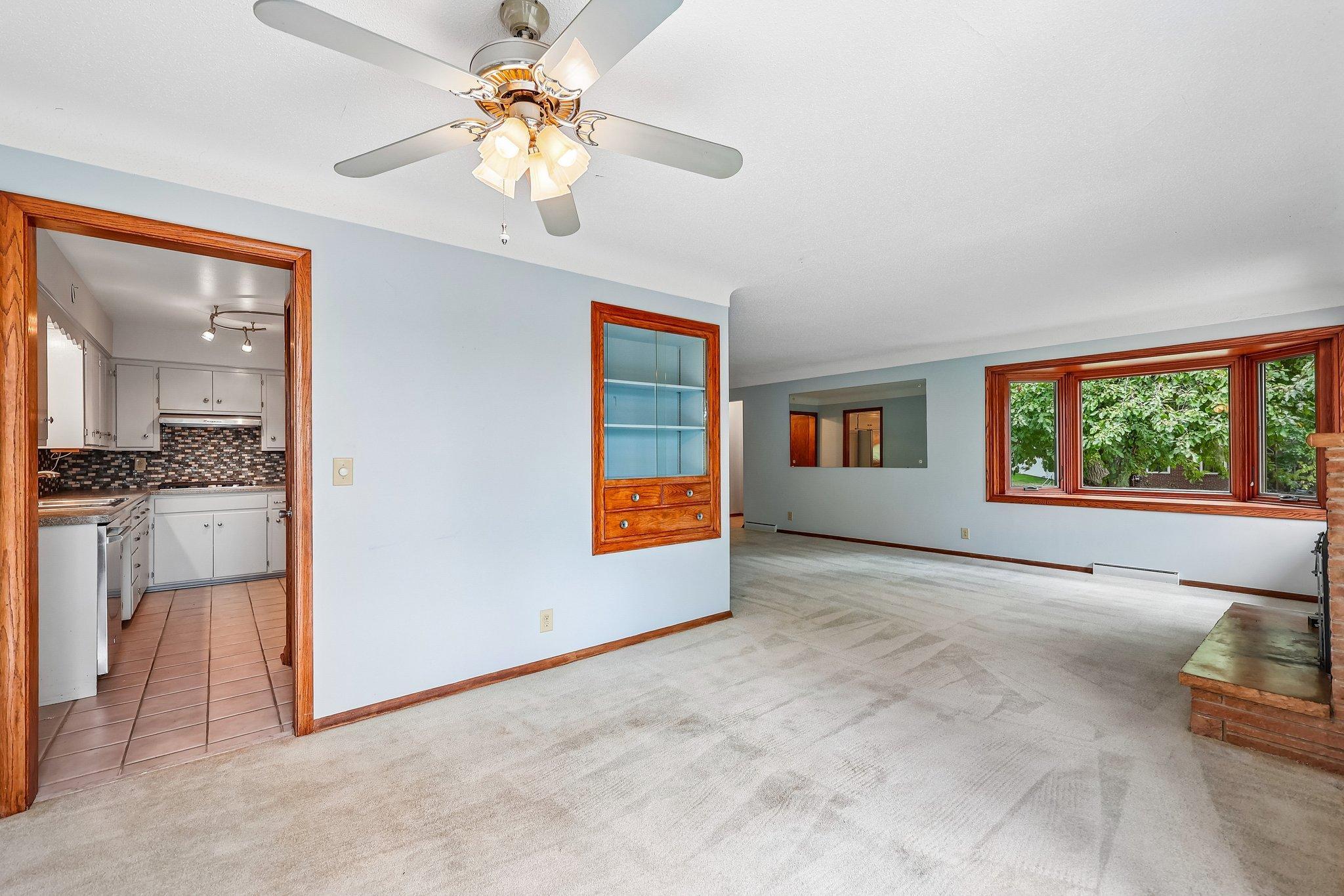 View of Residential at 612 Russell Avenue, Minneapolis MN 55405, Minneapolis (11 of 49) - Mike Wilen | Minnesota Team Real Estate