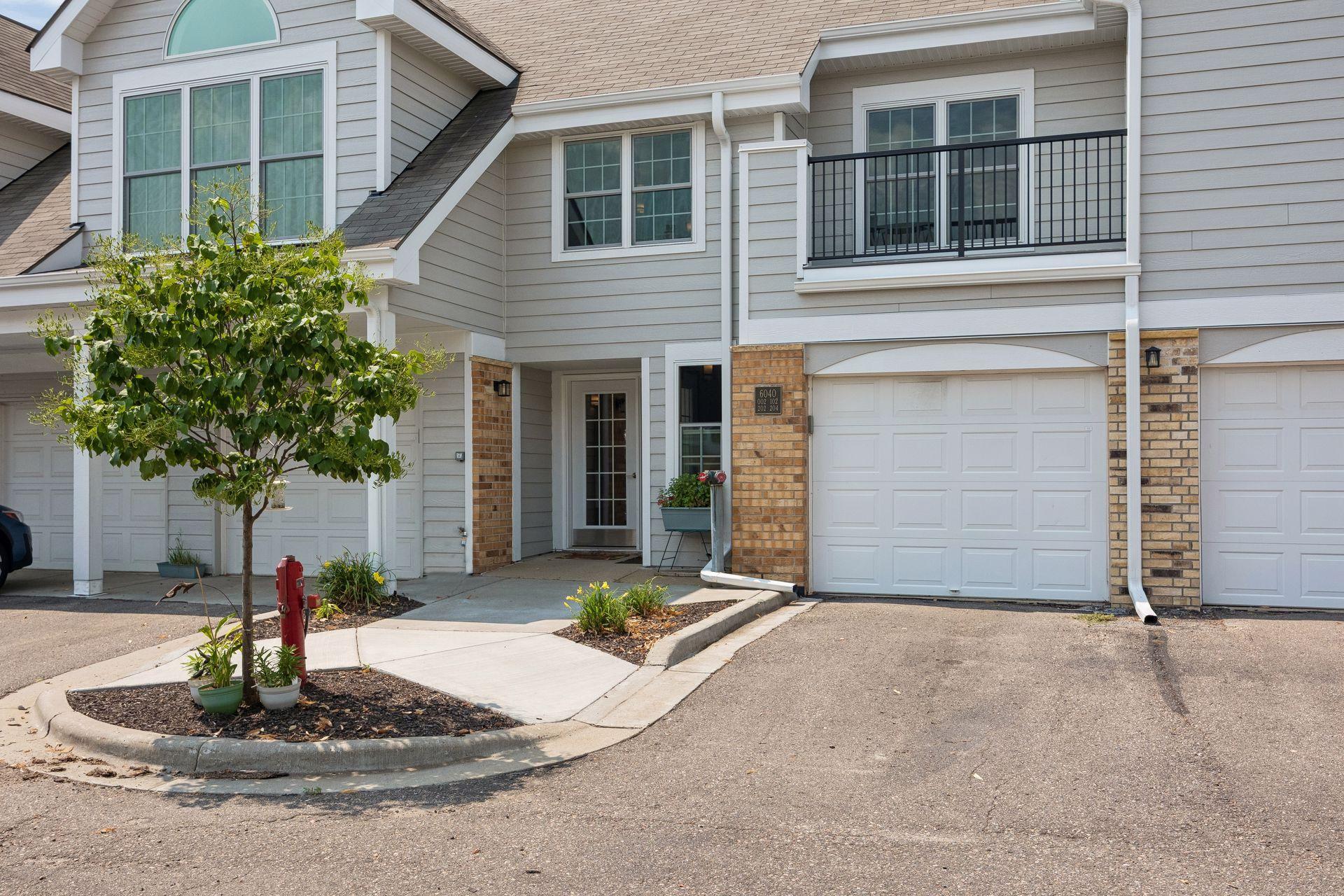 View of Residential at 6040 Chasewood Parkway #2, Minnetonka MN 55343, Minnetonka (5 of 33) - Mike Wilen | Minnesota Team Real Estate