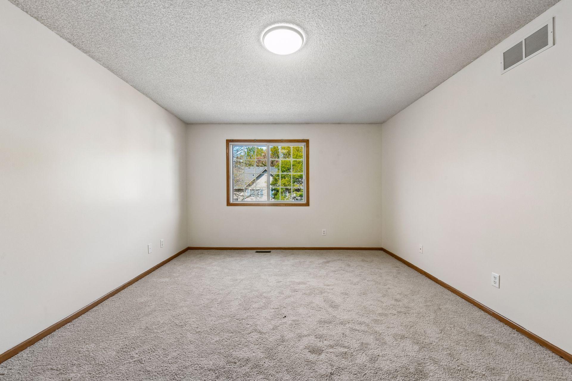 View of Residential at 13511 Carmody Drive, Eden Prairie MN 55344, Eden Prairie (28 of 76) - Mike Wilen | Minnesota Team Real Estate