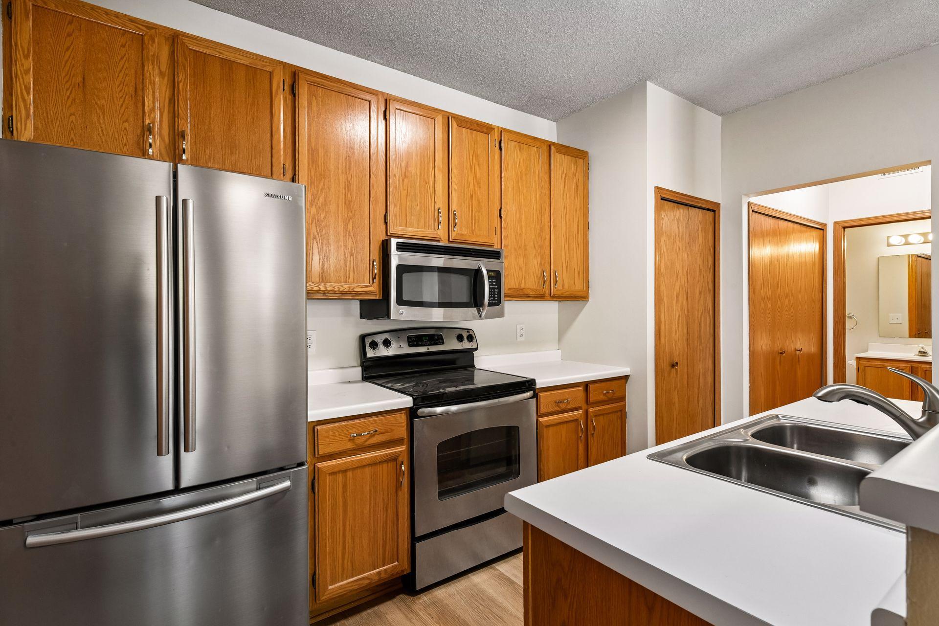 View of Residential at 13511 Carmody Drive, Eden Prairie MN 55344, Eden Prairie (18 of 76) - Mike Wilen | Minnesota Team Real Estate