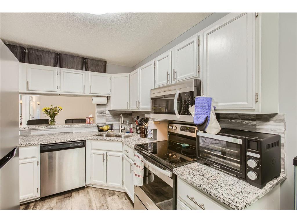 View of Residential at 5940 Fernwood Street, Shoreview MN 55126, Shoreview (4 of 11) - Mike Wilen | Minnesota Team Real Estate