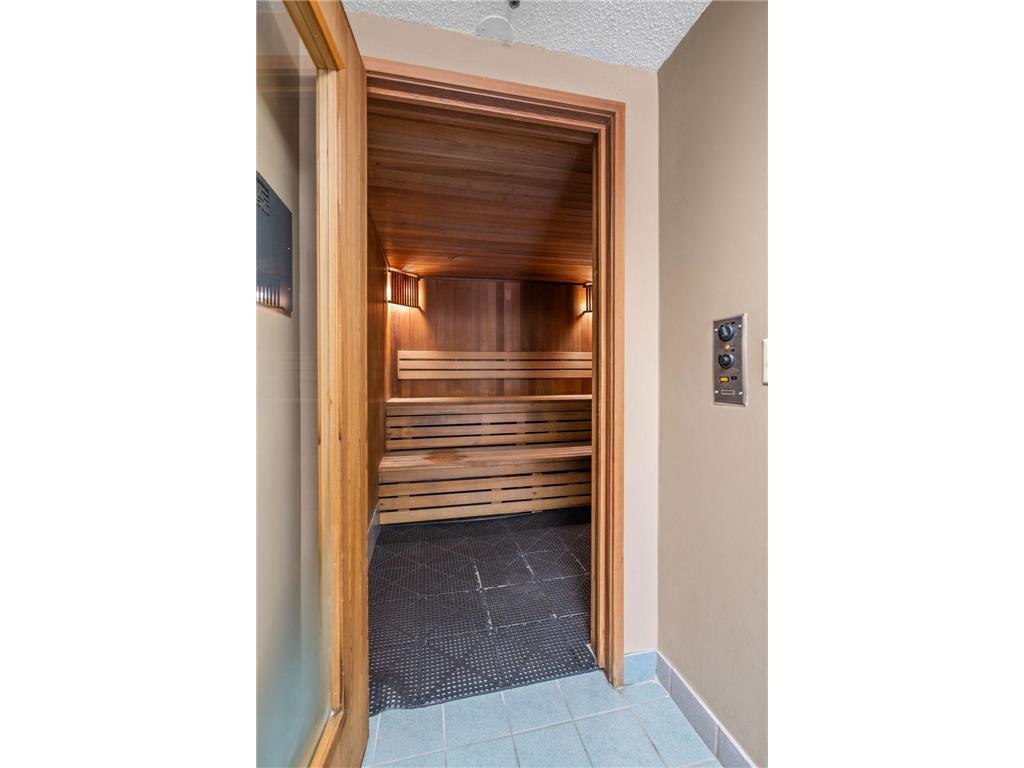 View of Residential at 401 1st Street #209, Minneapolis MN 55401, Minneapolis (39 of 39) - Mike Wilen | Minnesota Team Real Estate