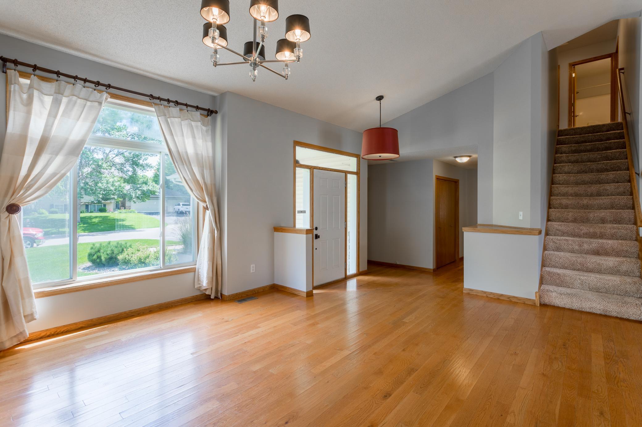 View of Residential at 8284 Ashford Road, Woodbury MN 55125, Woodbury (20 of 52) - Mike Wilen | Minnesota Team Real Estate