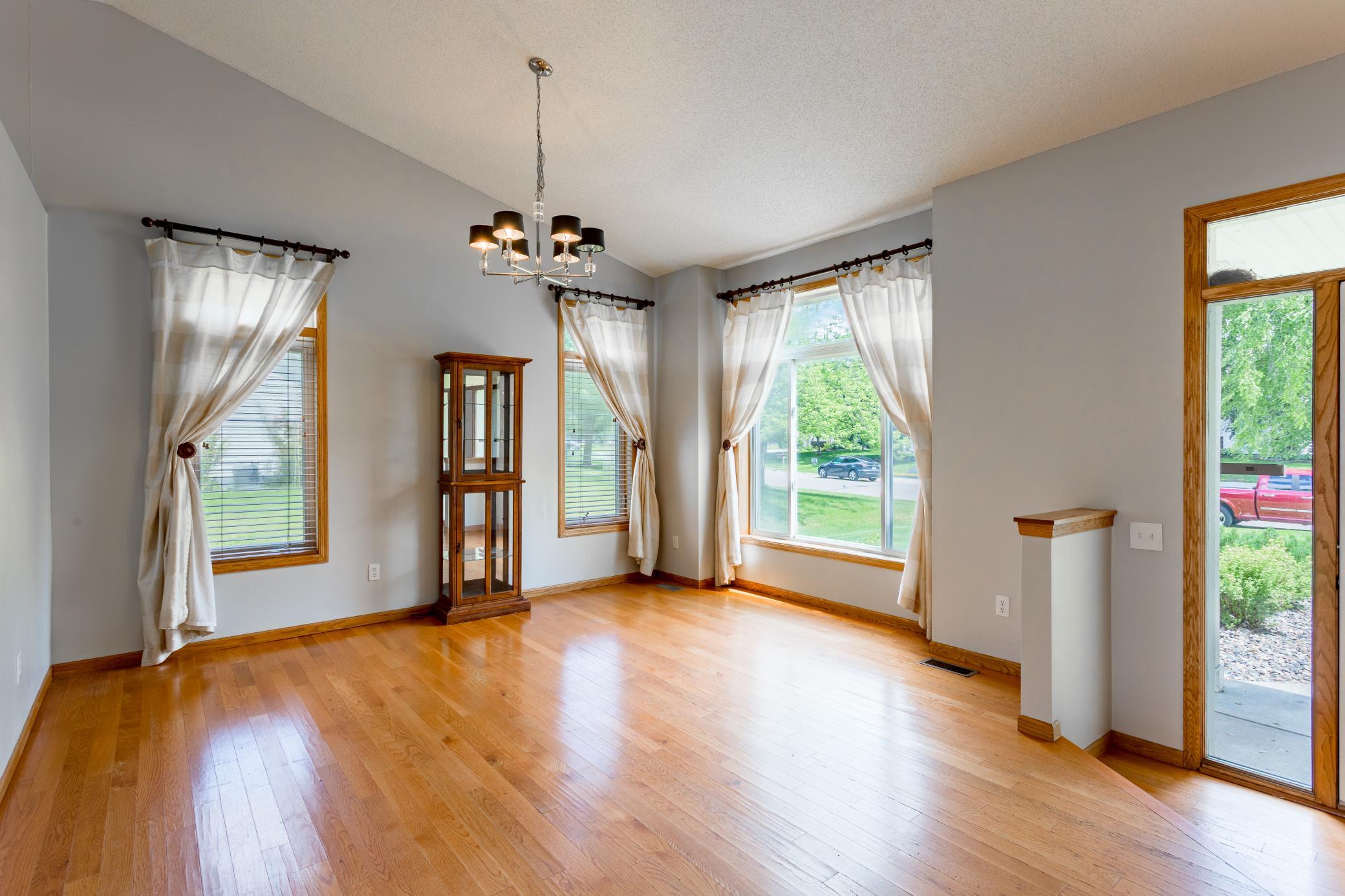 View of Residential at 8284 Ashford Road, Woodbury MN 55125, Woodbury (21 of 52) - Mike Wilen | Minnesota Team Real Estate