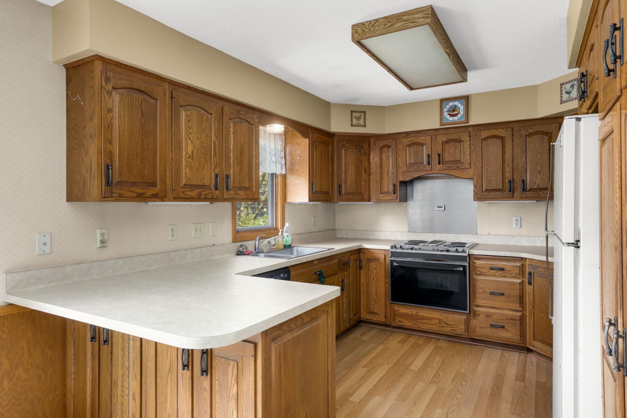 View of Residential at 8033 Douglas Drive, Brooklyn Park MN 55443, Brooklyn Park (9 of 32) - Mike Wilen | Minnesota Team Real Estate