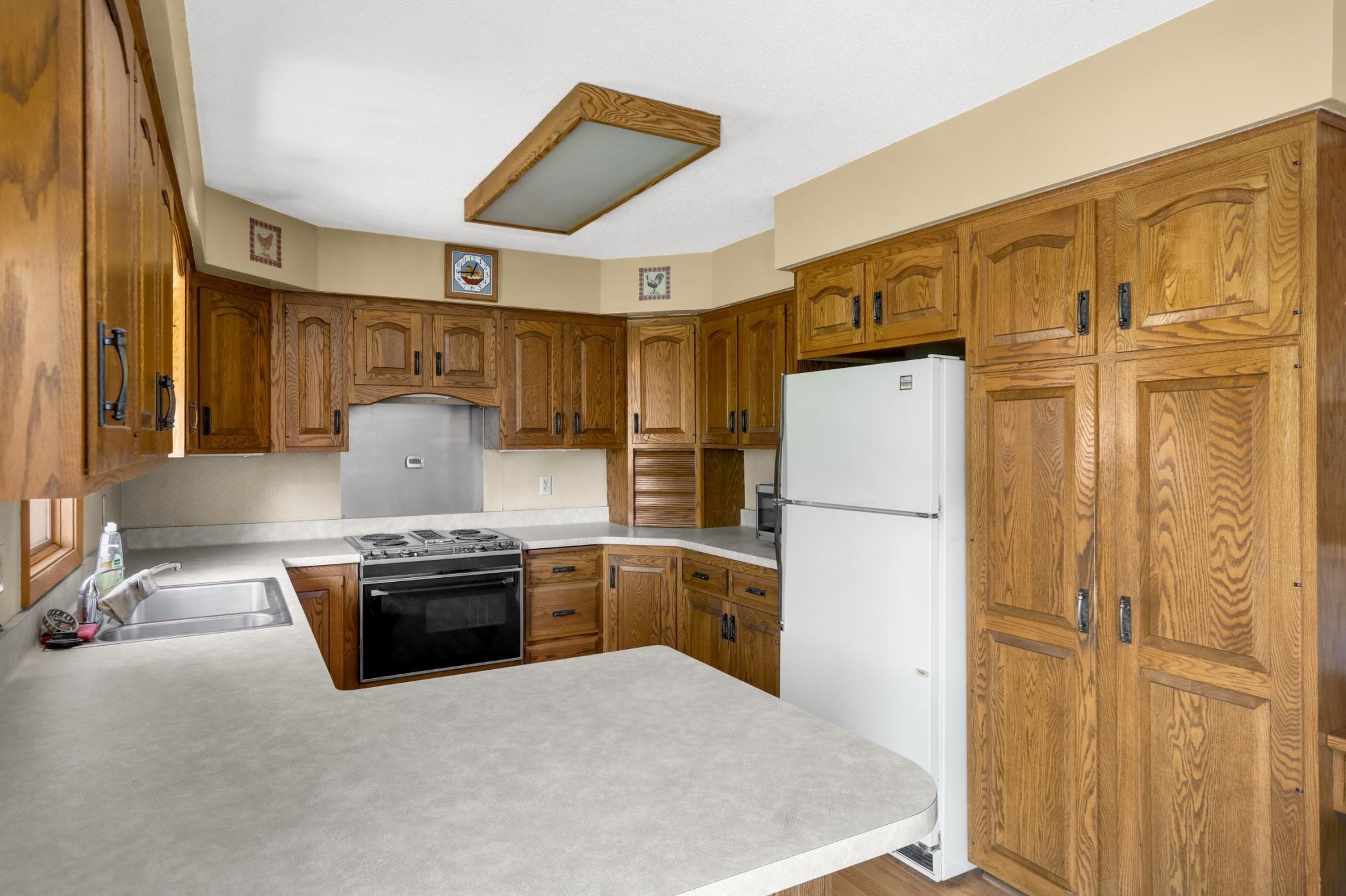 View of Residential at 8033 Douglas Drive, Brooklyn Park MN 55443, Brooklyn Park (7 of 32) - Mike Wilen | Minnesota Team Real Estate