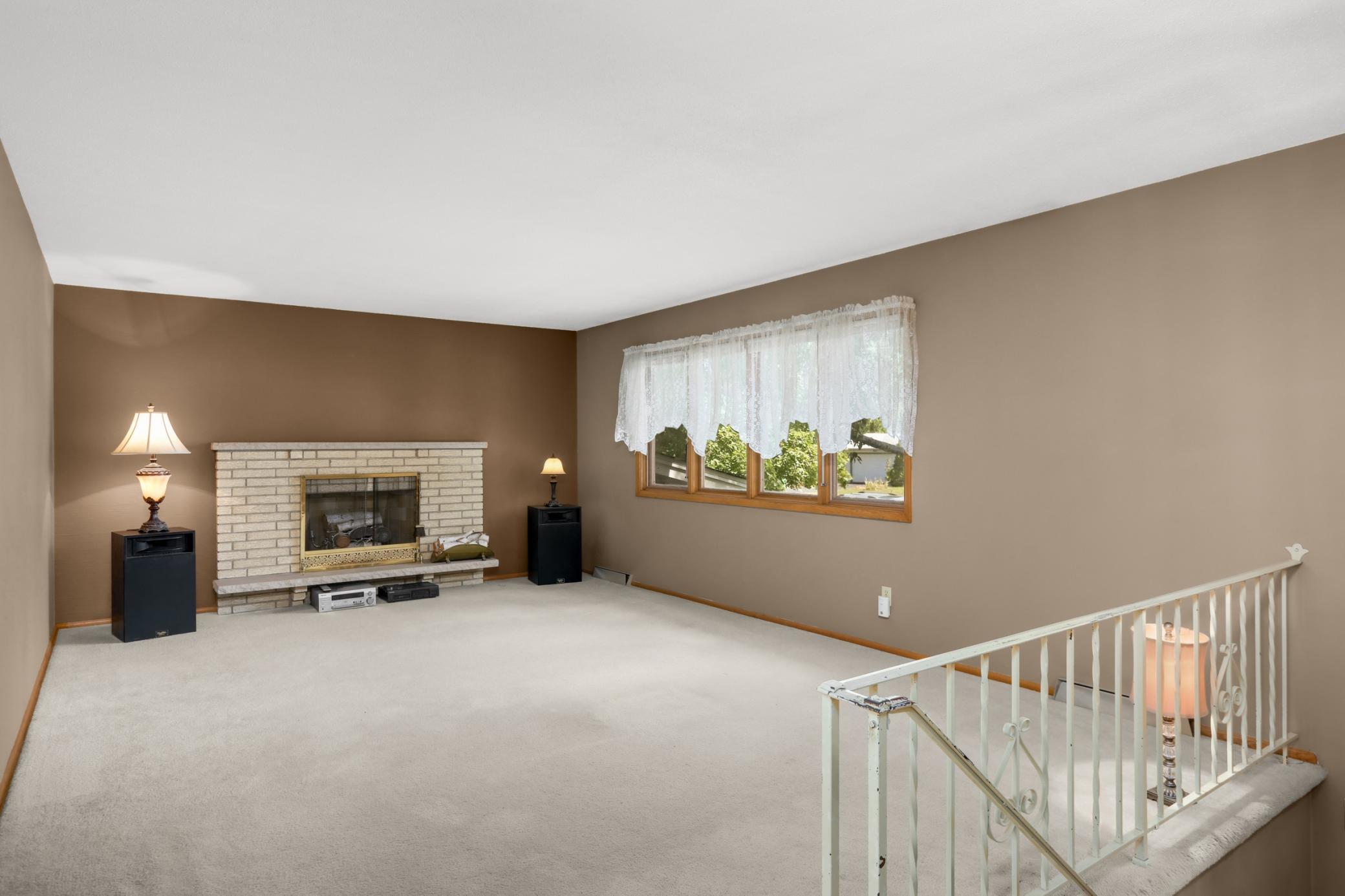 View of Residential at 8033 Douglas Drive, Brooklyn Park MN 55443, Brooklyn Park (5 of 32) - Mike Wilen | Minnesota Team Real Estate