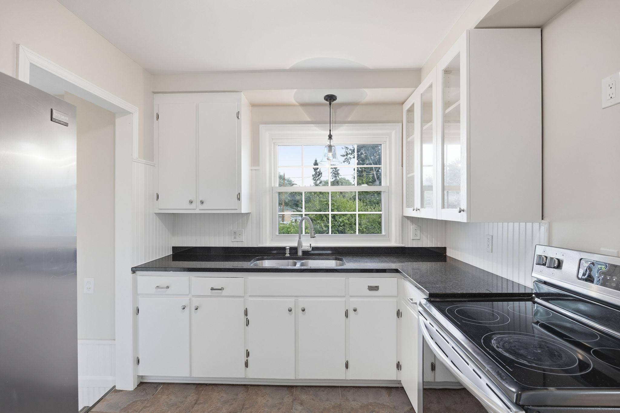 View of Residential at 2951 Independence Avenue, Saint Louis Park MN 55426, Saint Louis Park (8 of 28) - Mike Wilen | Minnesota Team Real Estate