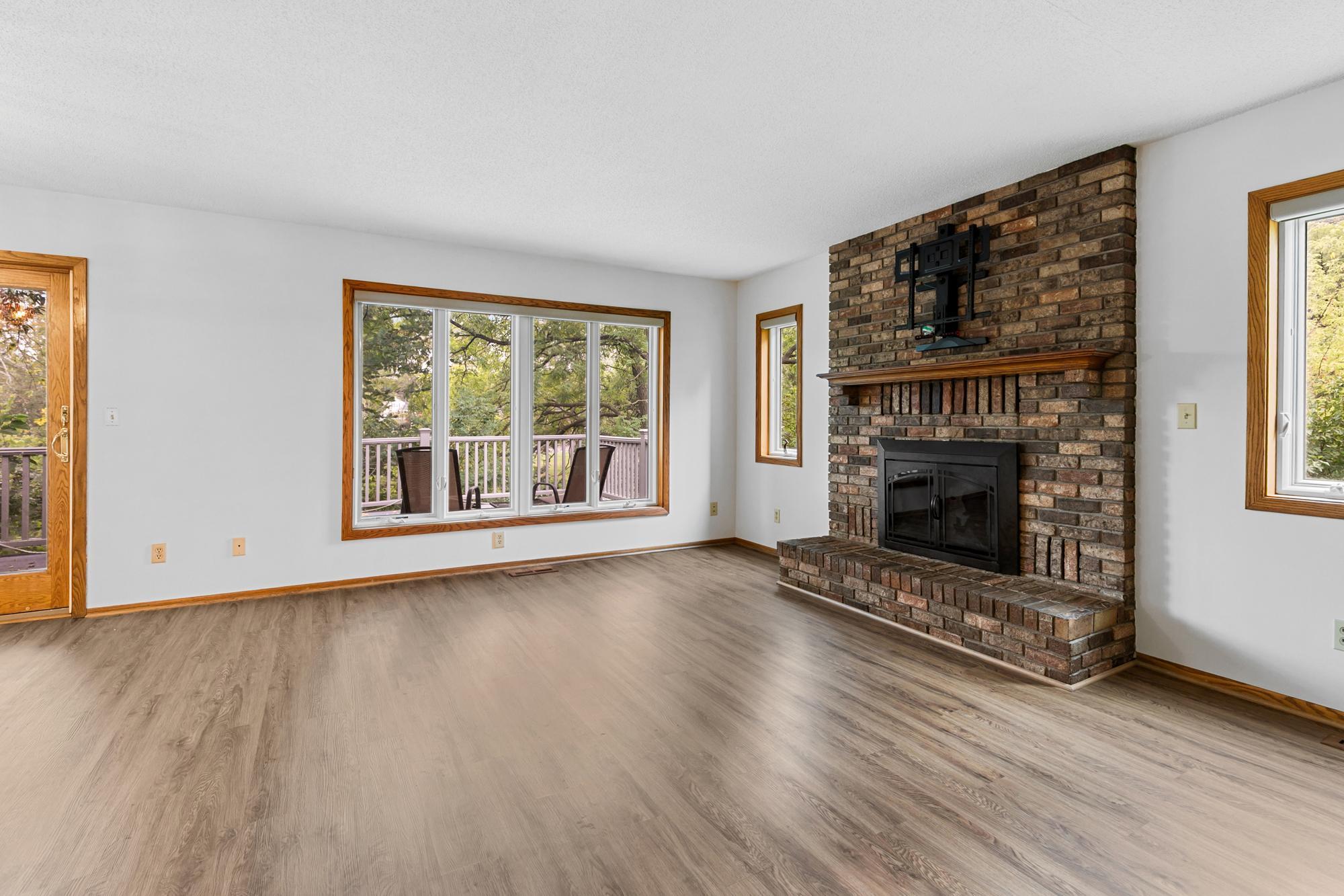 View of Residential at 212 Transit Avenue, Roseville MN 55113, Roseville (14 of 22) - Mike Wilen | Minnesota Team Real Estate