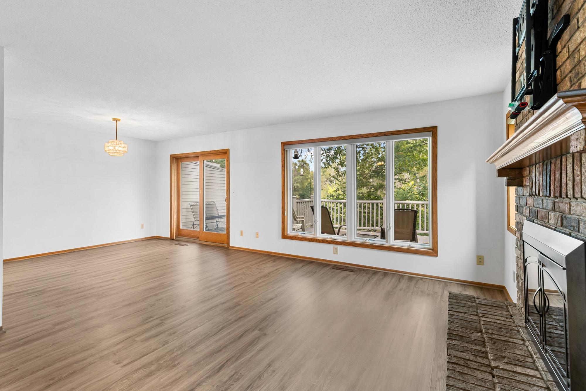 View of Residential at 212 Transit Avenue, Roseville MN 55113, Roseville (13 of 22) - Mike Wilen | Minnesota Team Real Estate