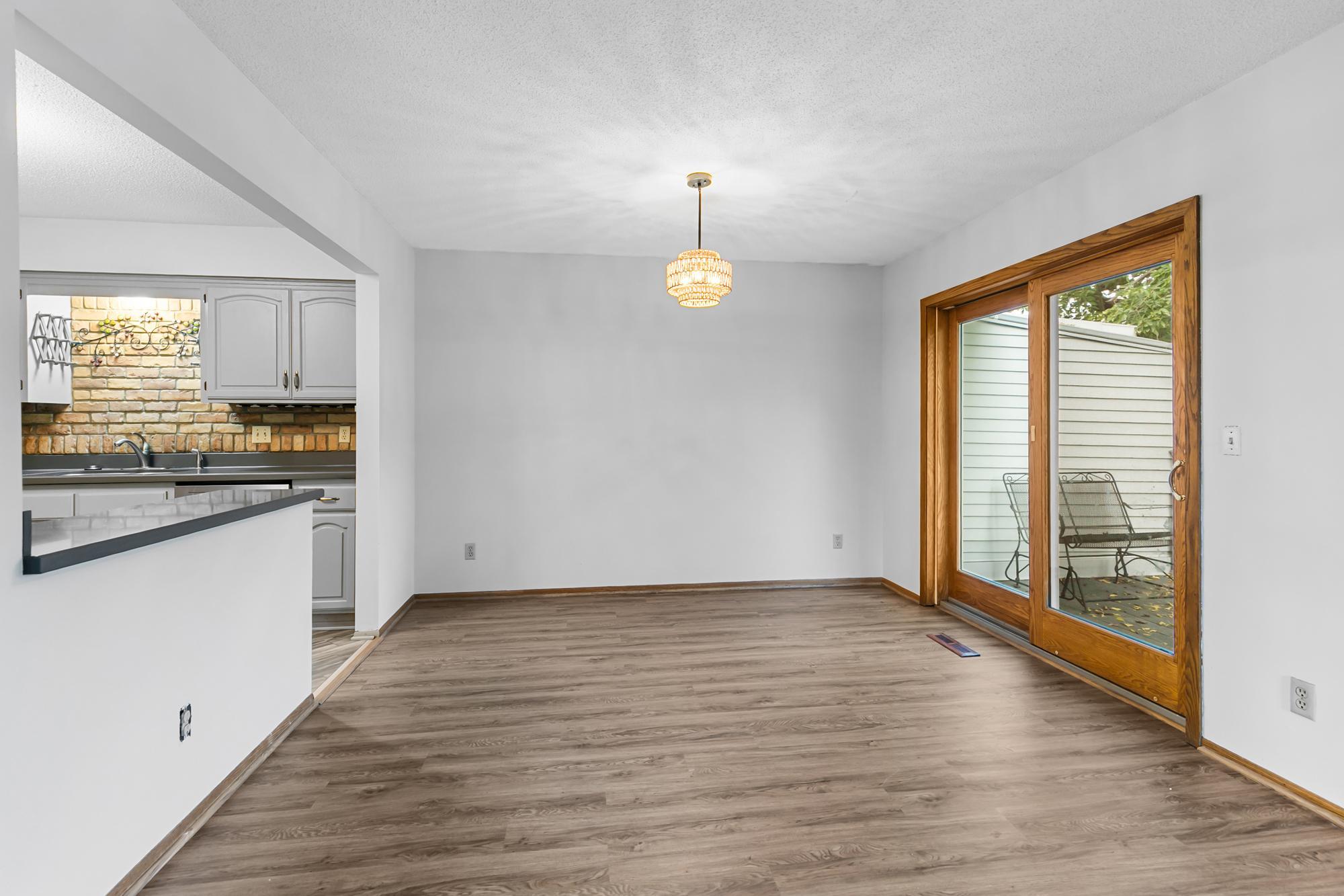 View of Residential at 212 Transit Avenue, Roseville MN 55113, Roseville (11 of 22) - Mike Wilen | Minnesota Team Real Estate
