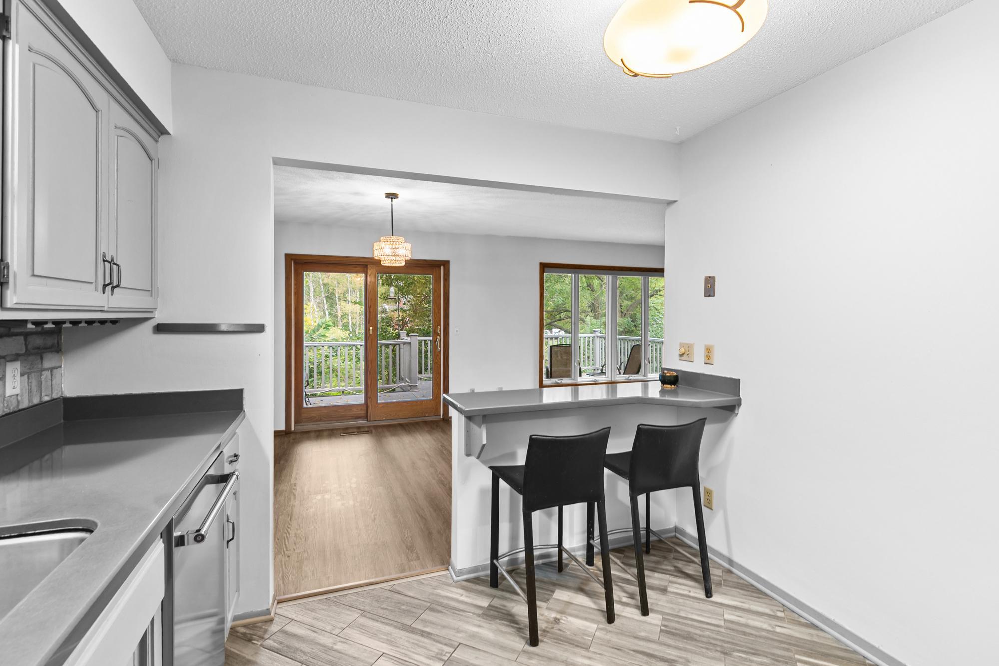 View of Residential at 212 Transit Avenue, Roseville MN 55113, Roseville (7 of 22) - Mike Wilen | Minnesota Team Real Estate