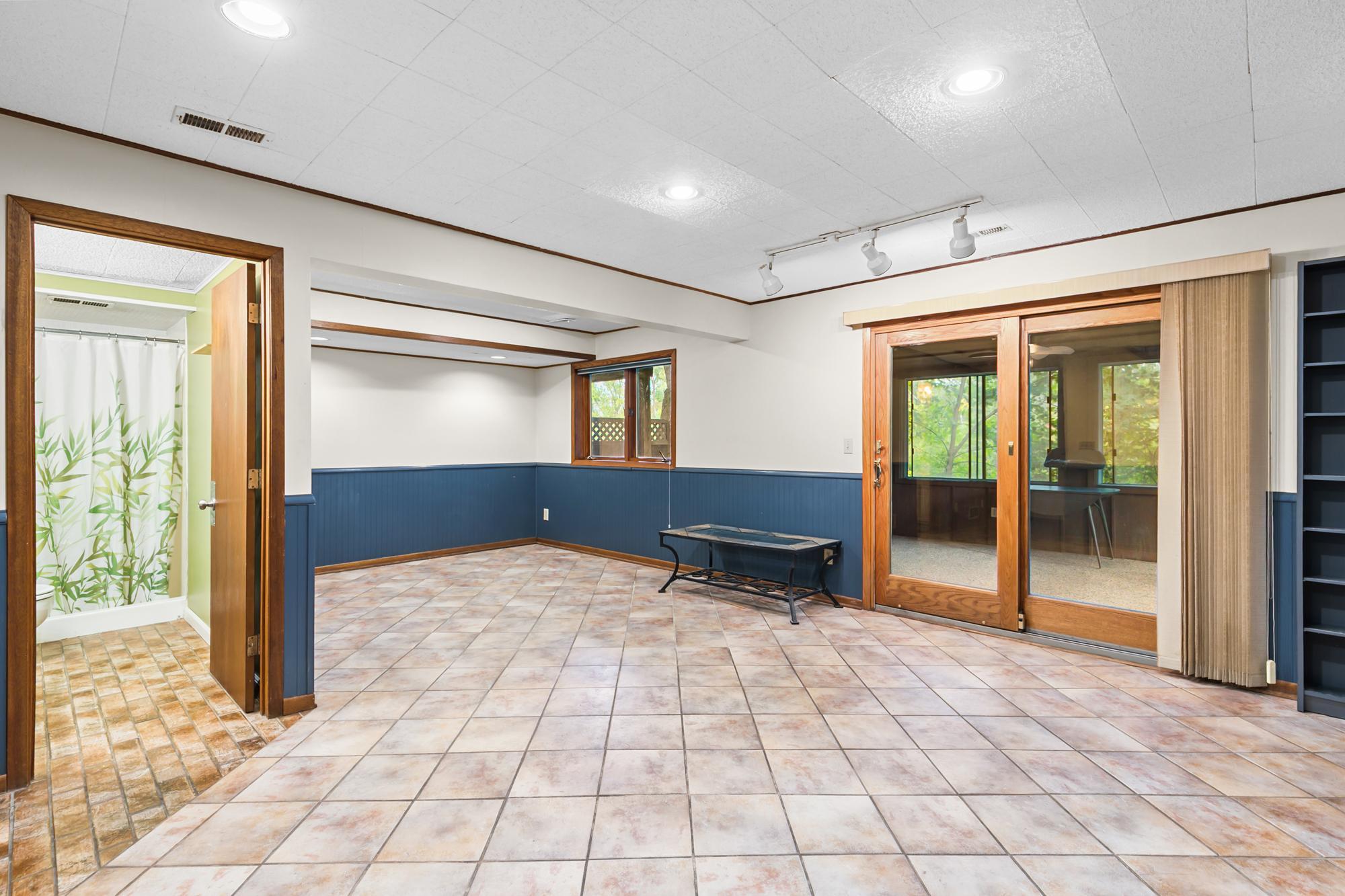 View of Residential at 212 Transit Avenue, Roseville MN 55113, Roseville (21 of 22) - Mike Wilen | Minnesota Team Real Estate