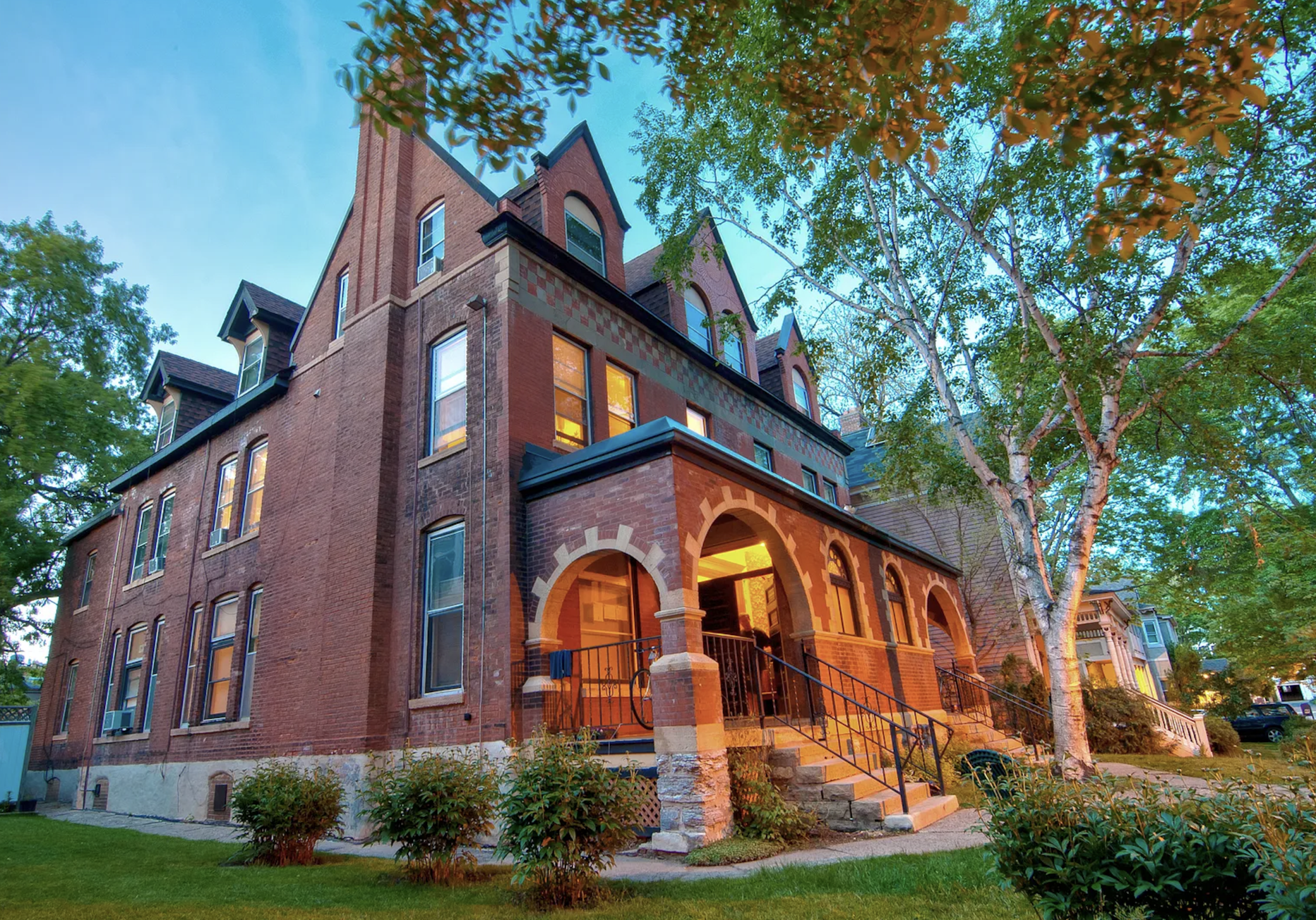 View of Commercial Sale at 399 Ashland Avenue, Saint Paul MN 55102, Saint Paul (5 of 33) - Mike Wilen | Minnesota Team Real Estate