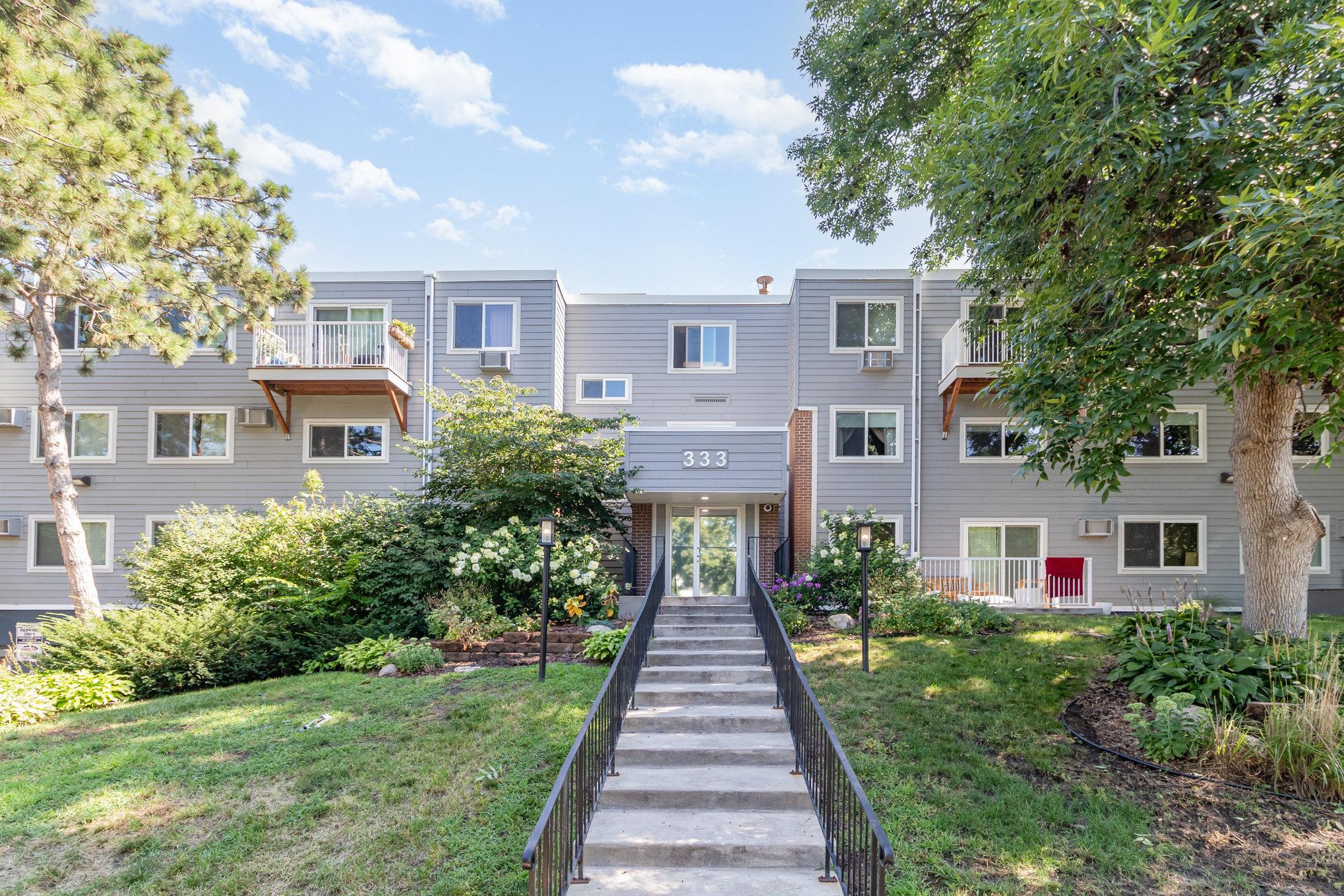 View of Residential at 333 8th Street #316, Minneapolis MN 55414, Minneapolis (6 of 28) - Mike Wilen | Minnesota Team Real Estate